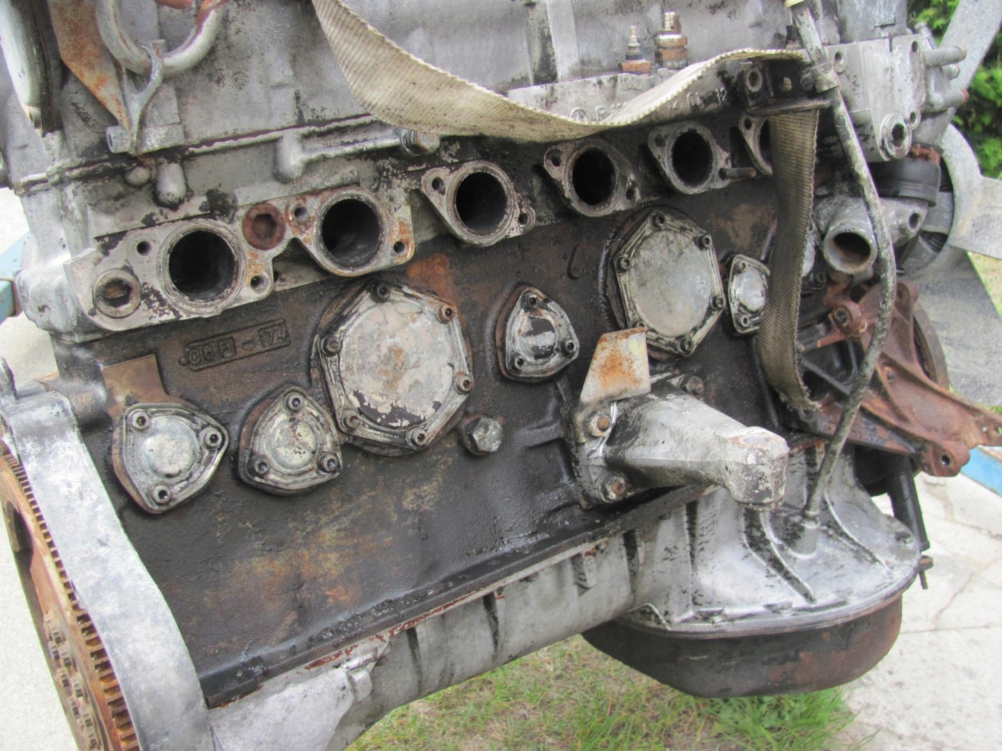 Mercedes Benz w116 мотор