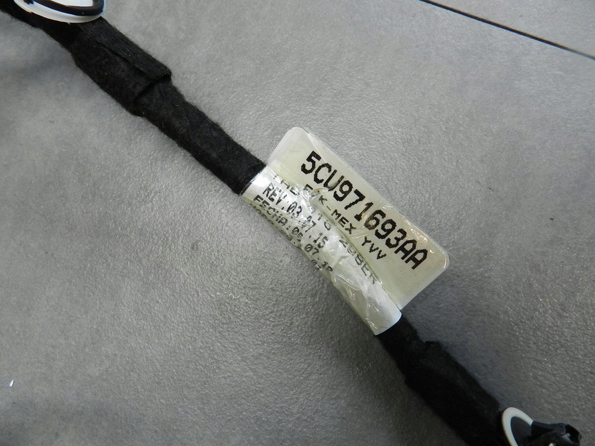 VW JETTA 5C bundle door left rear part 5CU971693AA