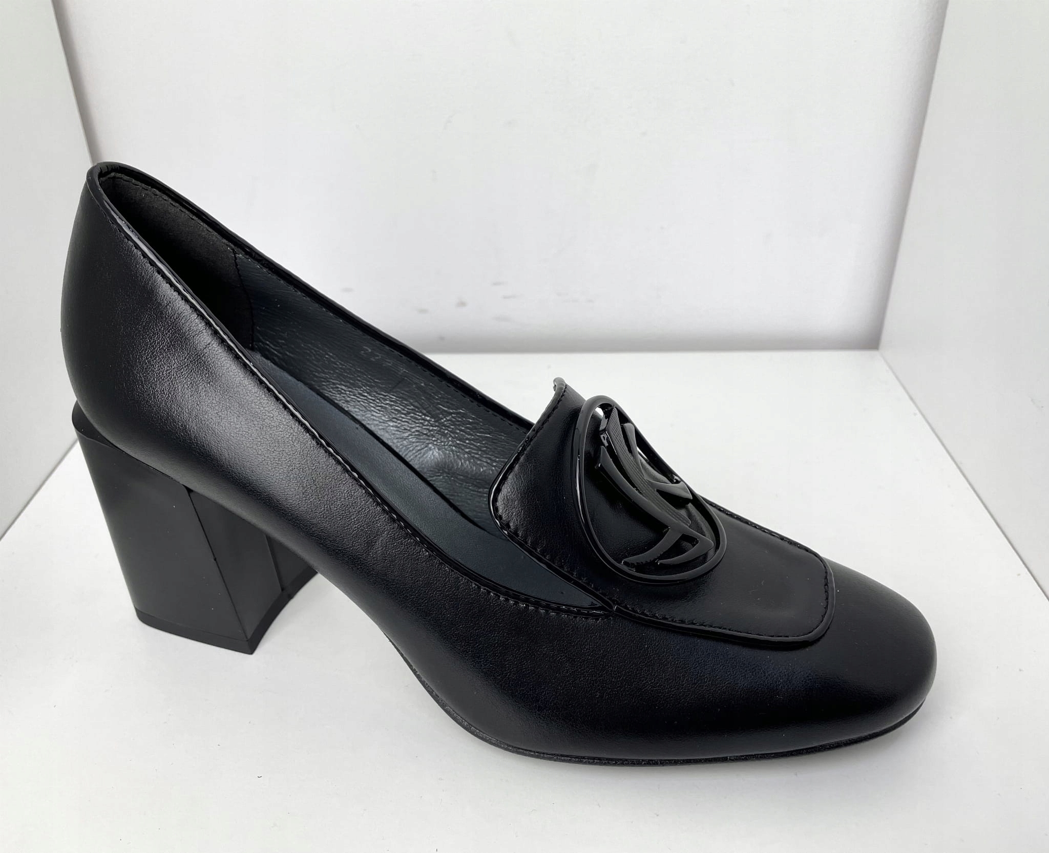 Dámské polobotky kožené Higo 2286 Černé 40, Černá