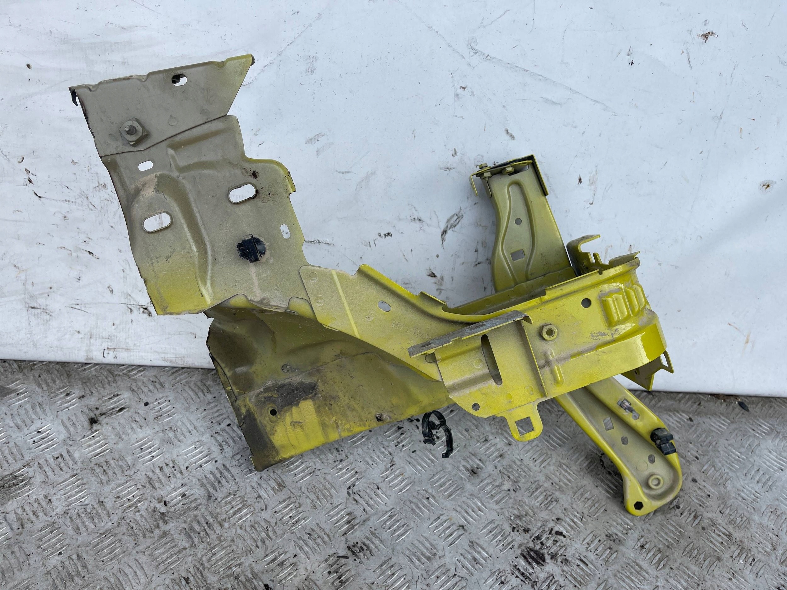 quarter FARTUCH right right Citroen C4 Cactus 14