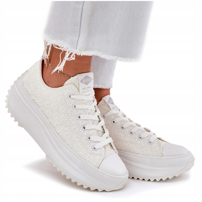 Dámské Tenisky Na Platformě S Výšivkou Lee Cooper LCW-25-31-3465L Bílé 37