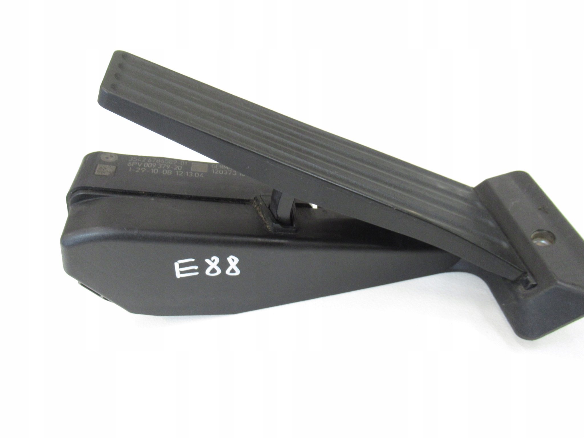 accelerator pedal BMW e81 e82 e88 F20 F22 F25 G01 G20