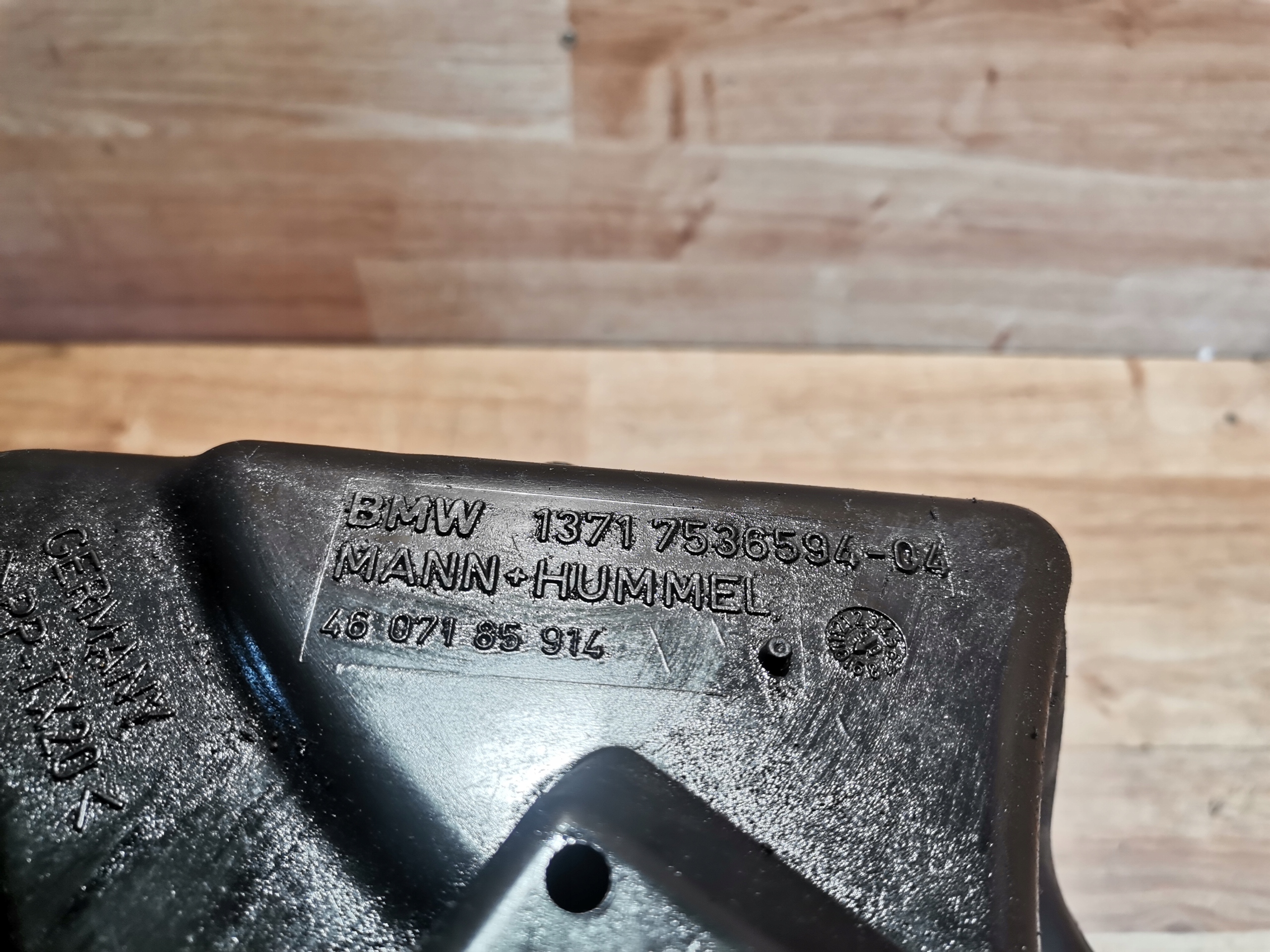 Gehäuse filter luft BMW E87 E90 2.0i N46 7536594