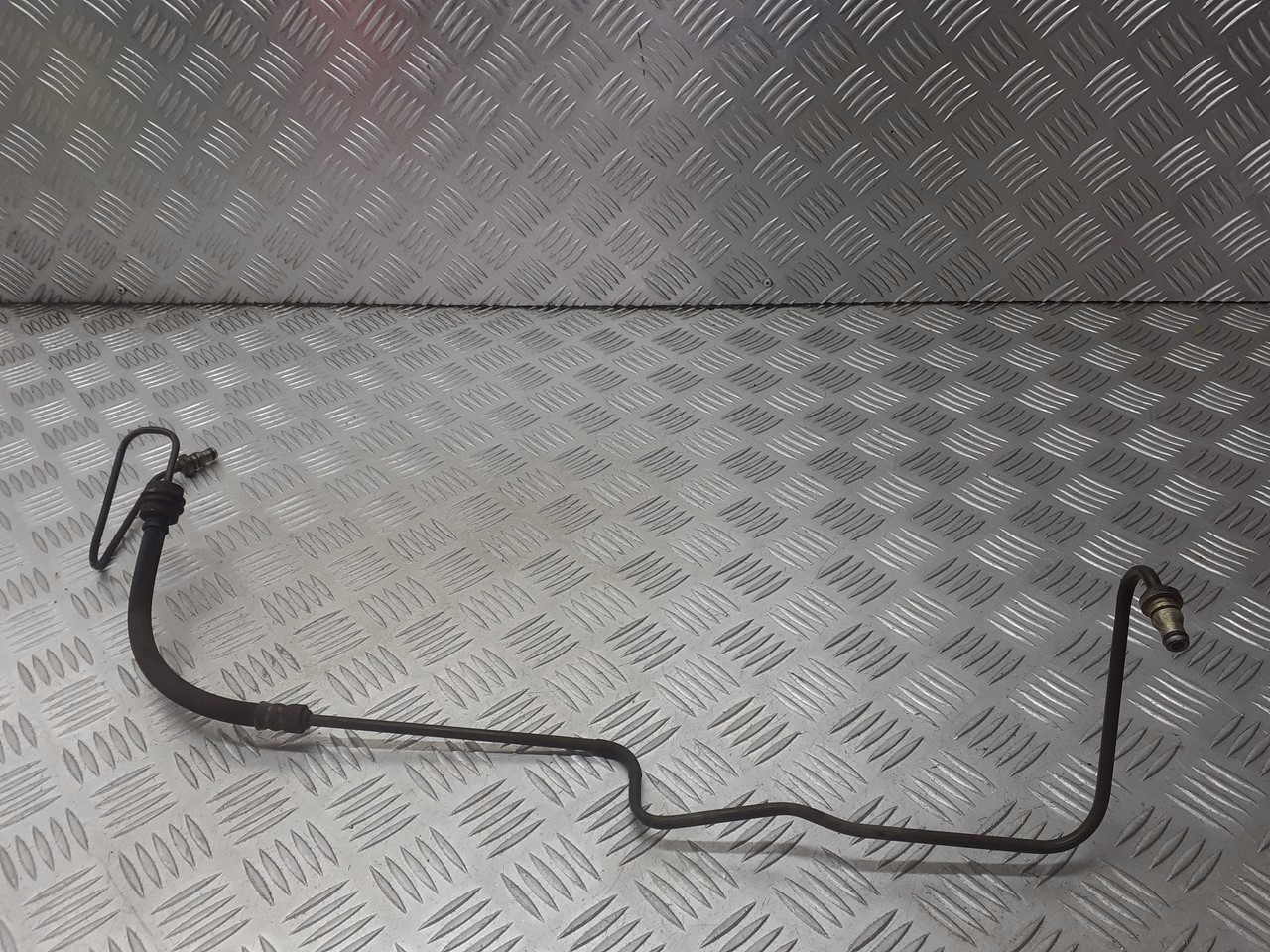 PRZEWÓD RURKA WYSPRZĘGLIKA VOLVO V40 1.9 D