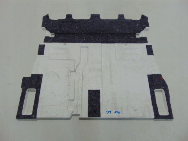 WYGŁUSZENIE STYROPIANI BAGAŻNIKA LAND CRUISER 150