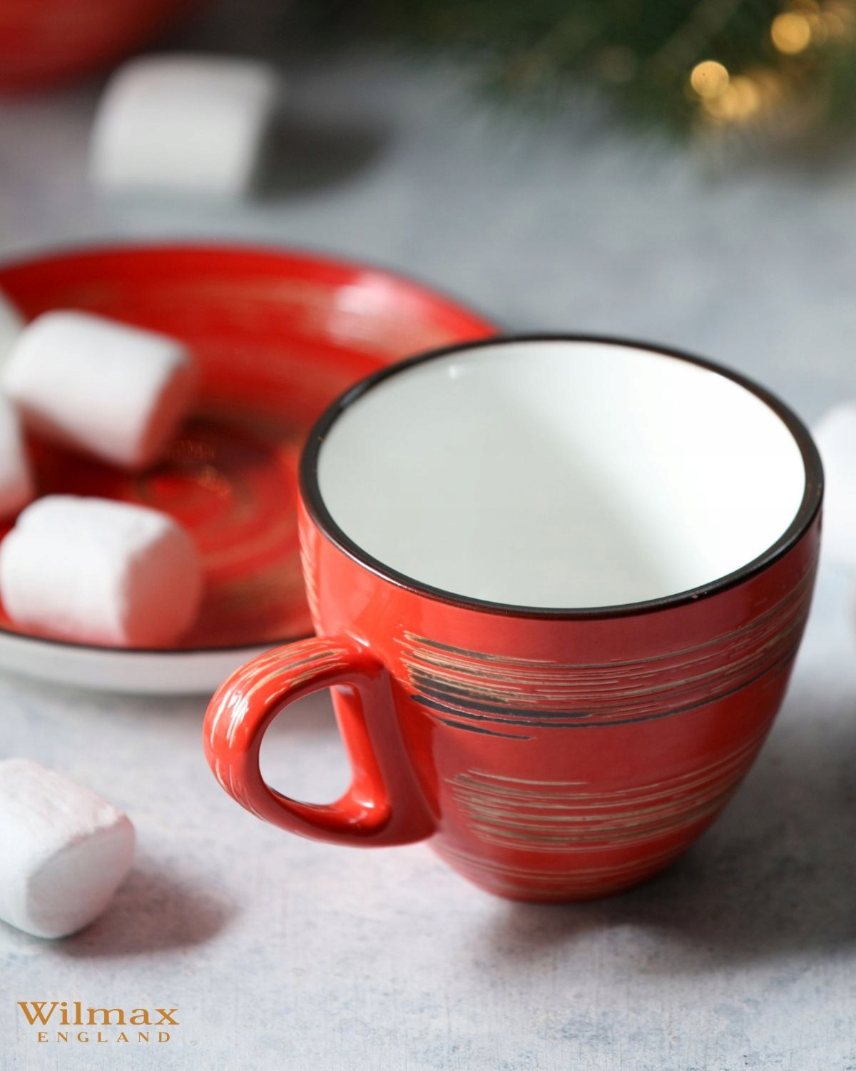 Filiżanka do espresso 75 ml ze spodkiem 11 cm Wilmax porcelanowa czerwona EAN (GTIN) 5052609053081