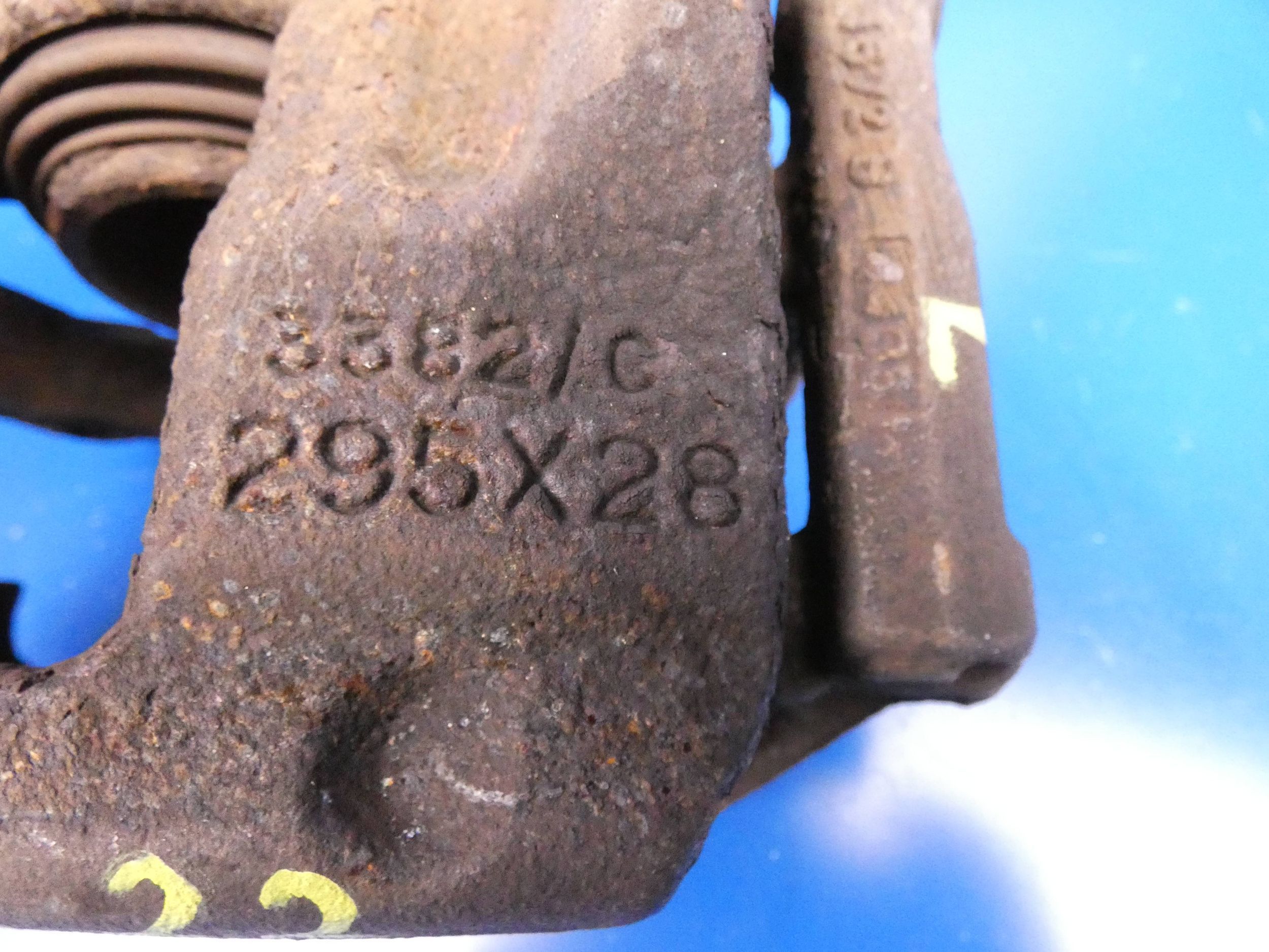 MERCEDES GLA W156 W176 W117 W246 caliper brake left front