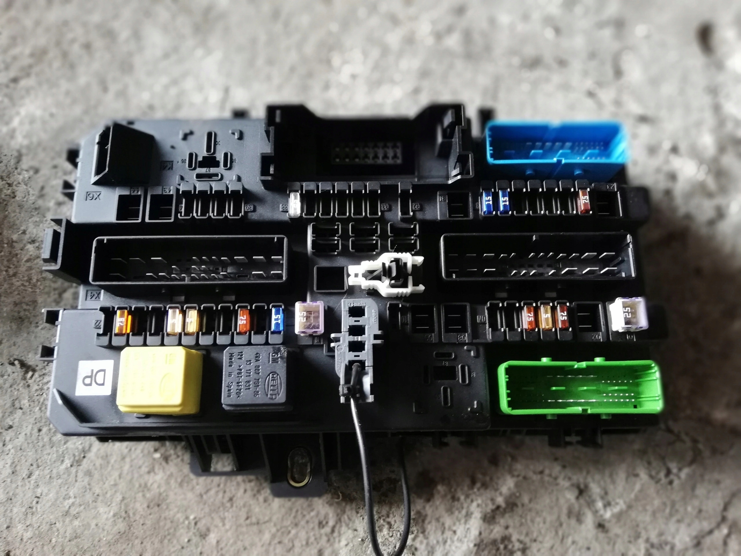 Module fusibles ASTRA H BSI 13181278 DP