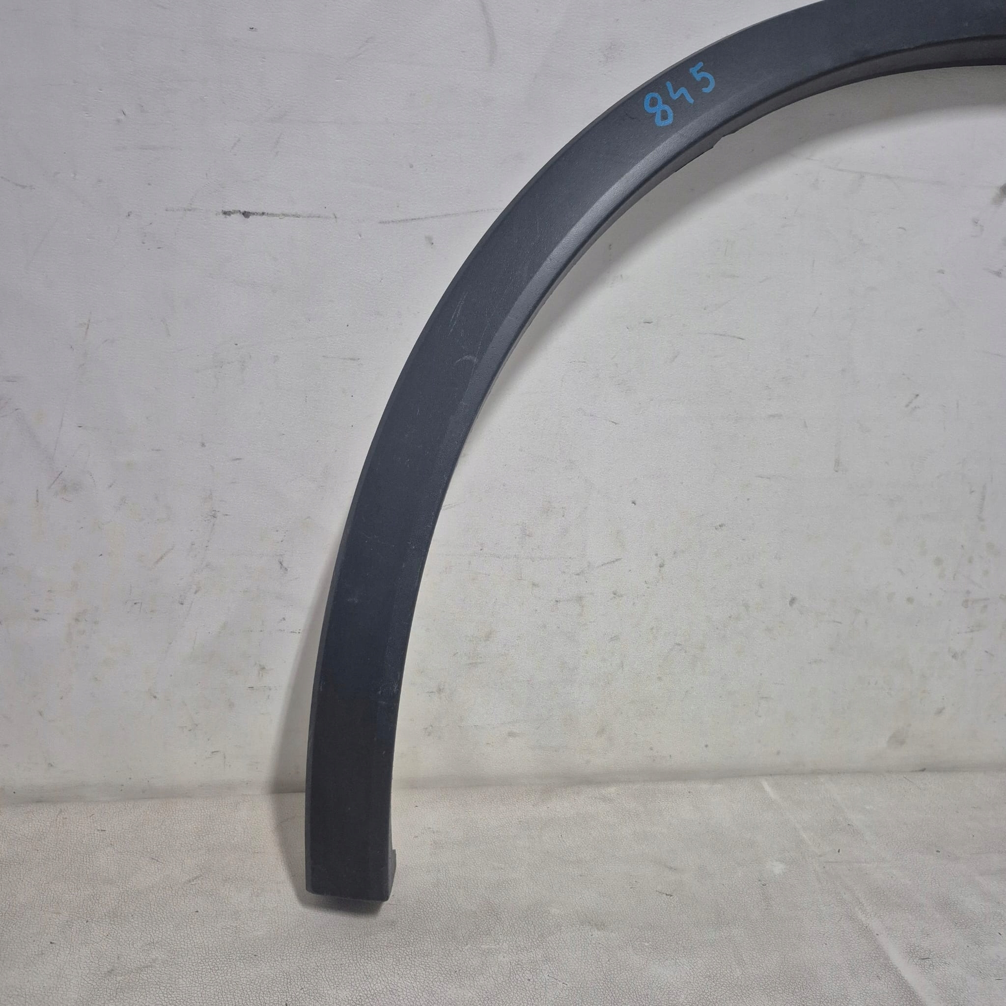 VW TIGUAN II 2 16-24 moulding cap right rear part