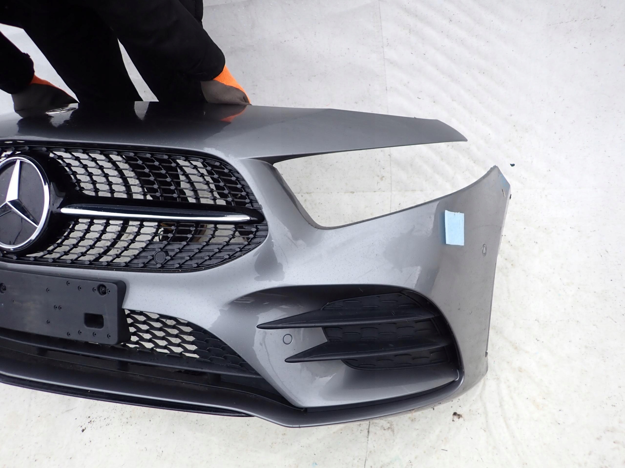 MERCEDES A-KLASA W177 AMG 18- bumper front PDC