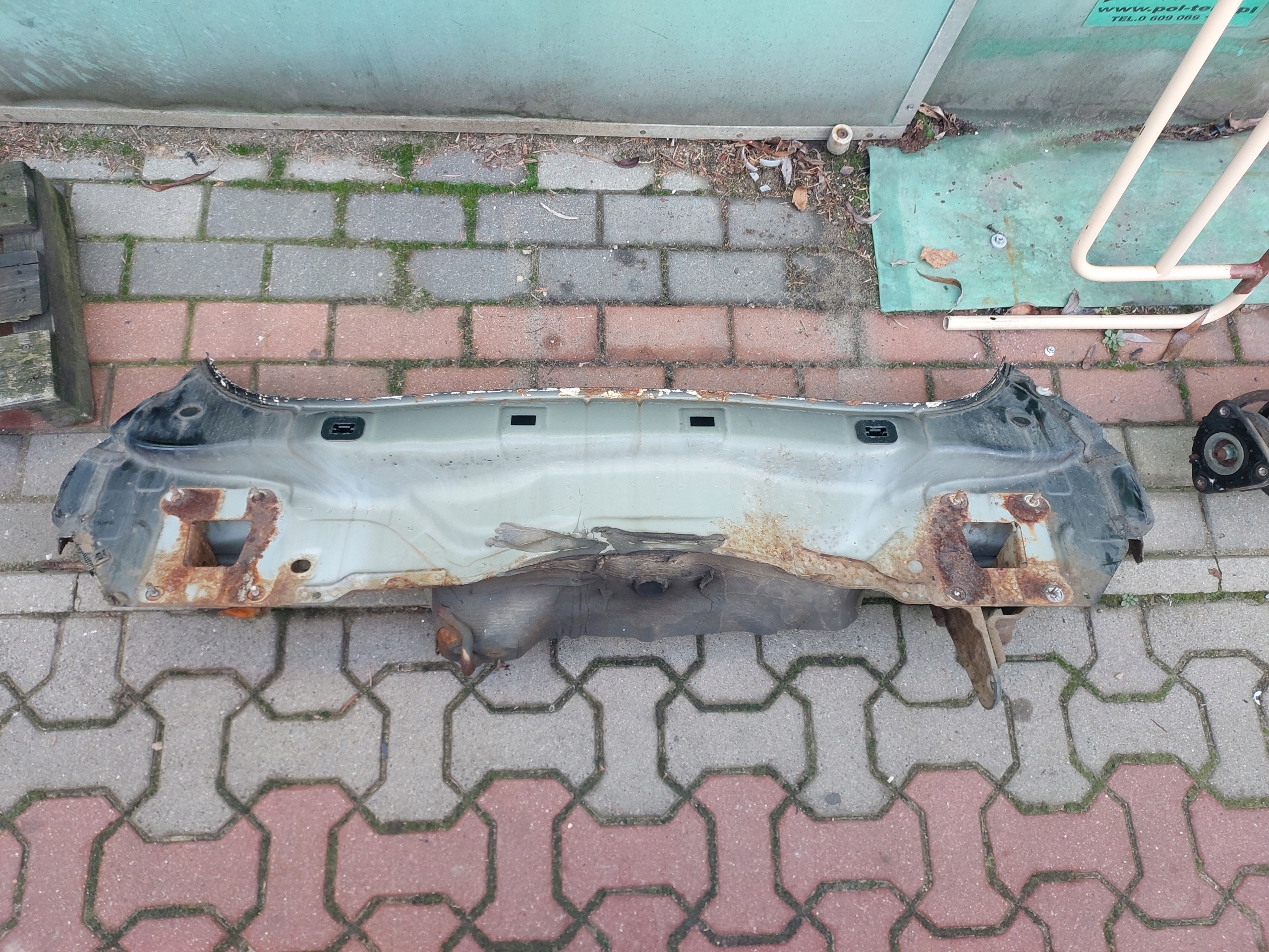 MAZDA 5 CR ЗАДНИЙ РЕМЕНЬ УСИЛЕНИЯ 05-10