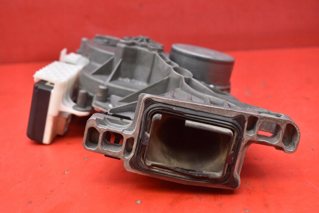 control unit module bonnet boot A2139000500 MERCEDES E-KLASA W213 KOMBI 16