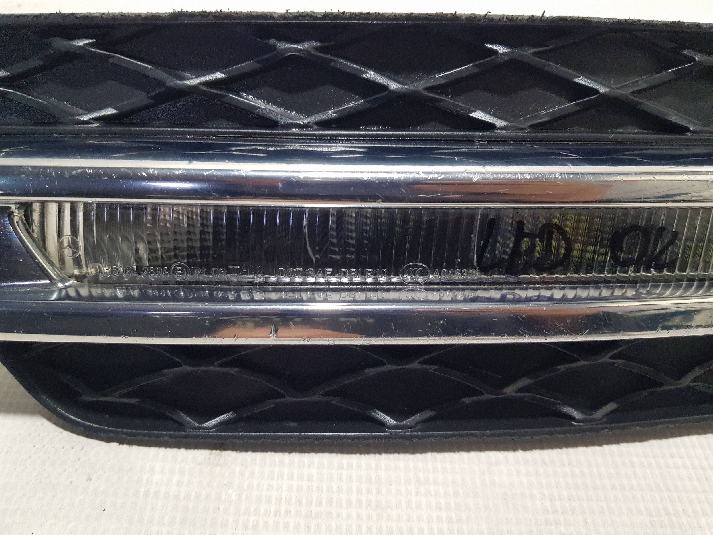 light fog lights front front right grid of a bumper Mercedes GL X166