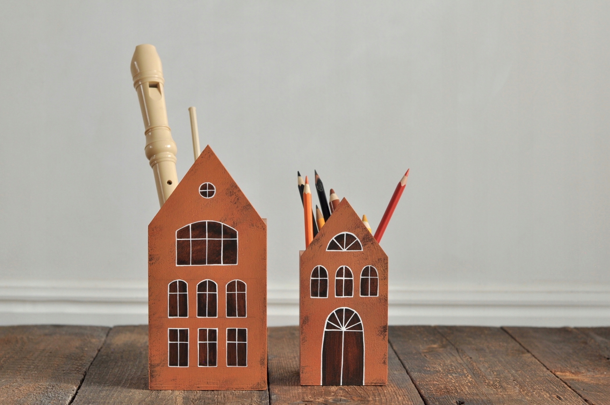 Komplet 2ks nádoby na pastelky hrnek domečky dům