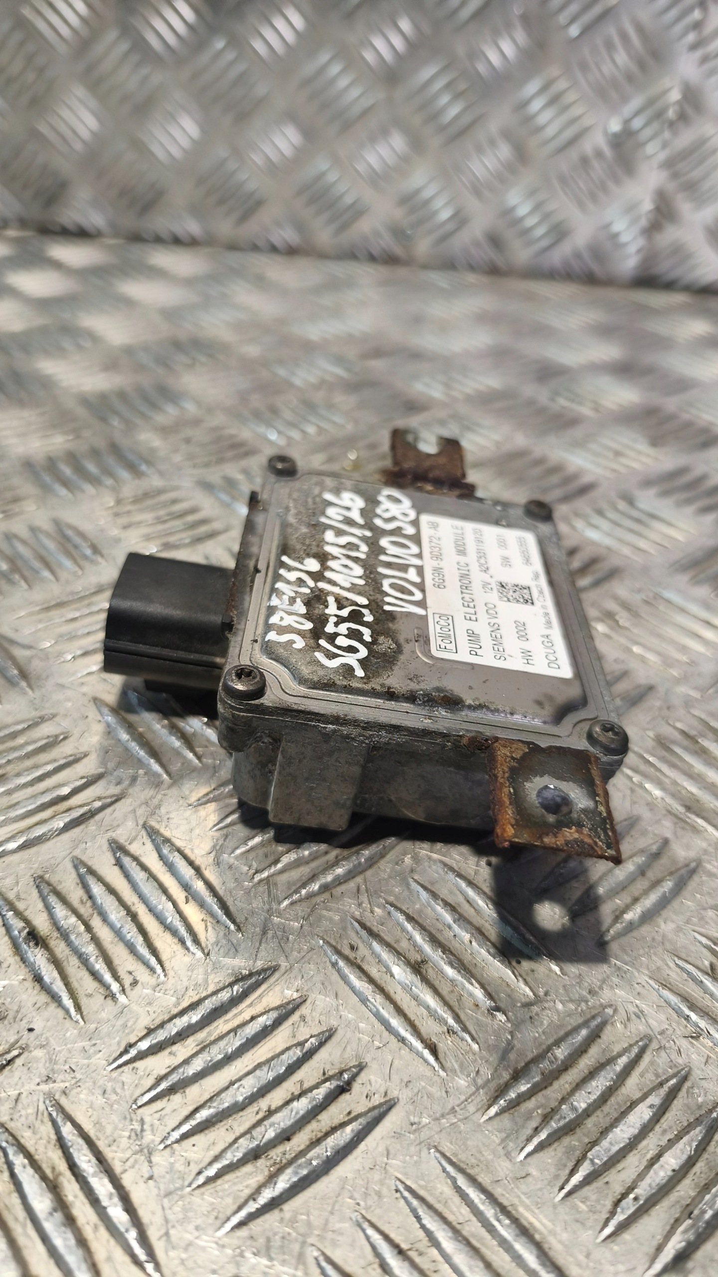 module unité de commande électronique uce pompe carburant VOLVO S80 6G9N-9D372-AB