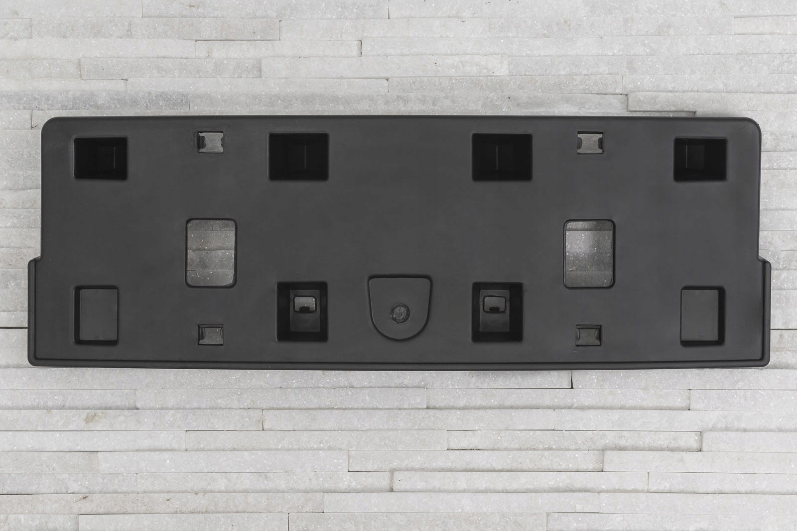 MAZDA CX-5 I MOCOWANIE TABLICY REJESTRACYJNEJ Producent Venus