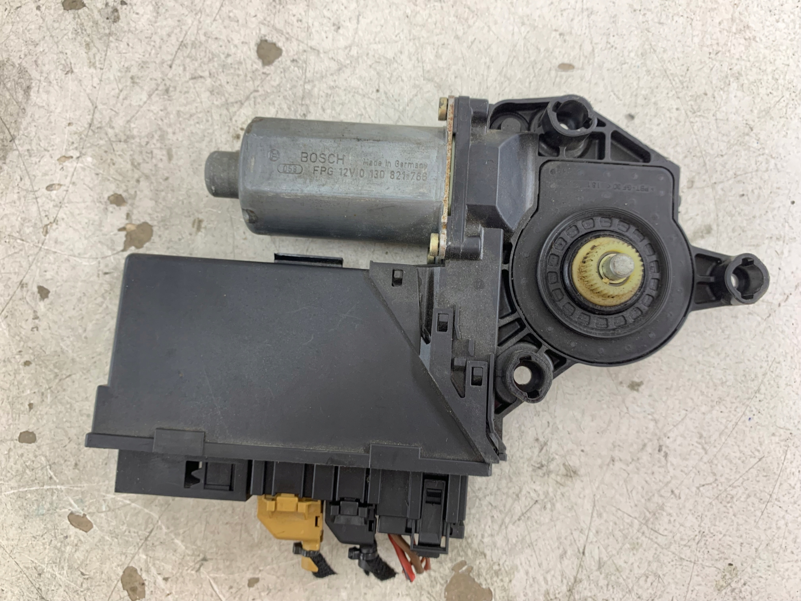 AUDI A4 B6 mini motor windows right rear part 8E0959802A