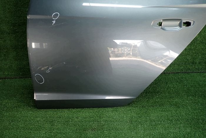 SEAT LEON III HB ajtó bal hátsó hátsó