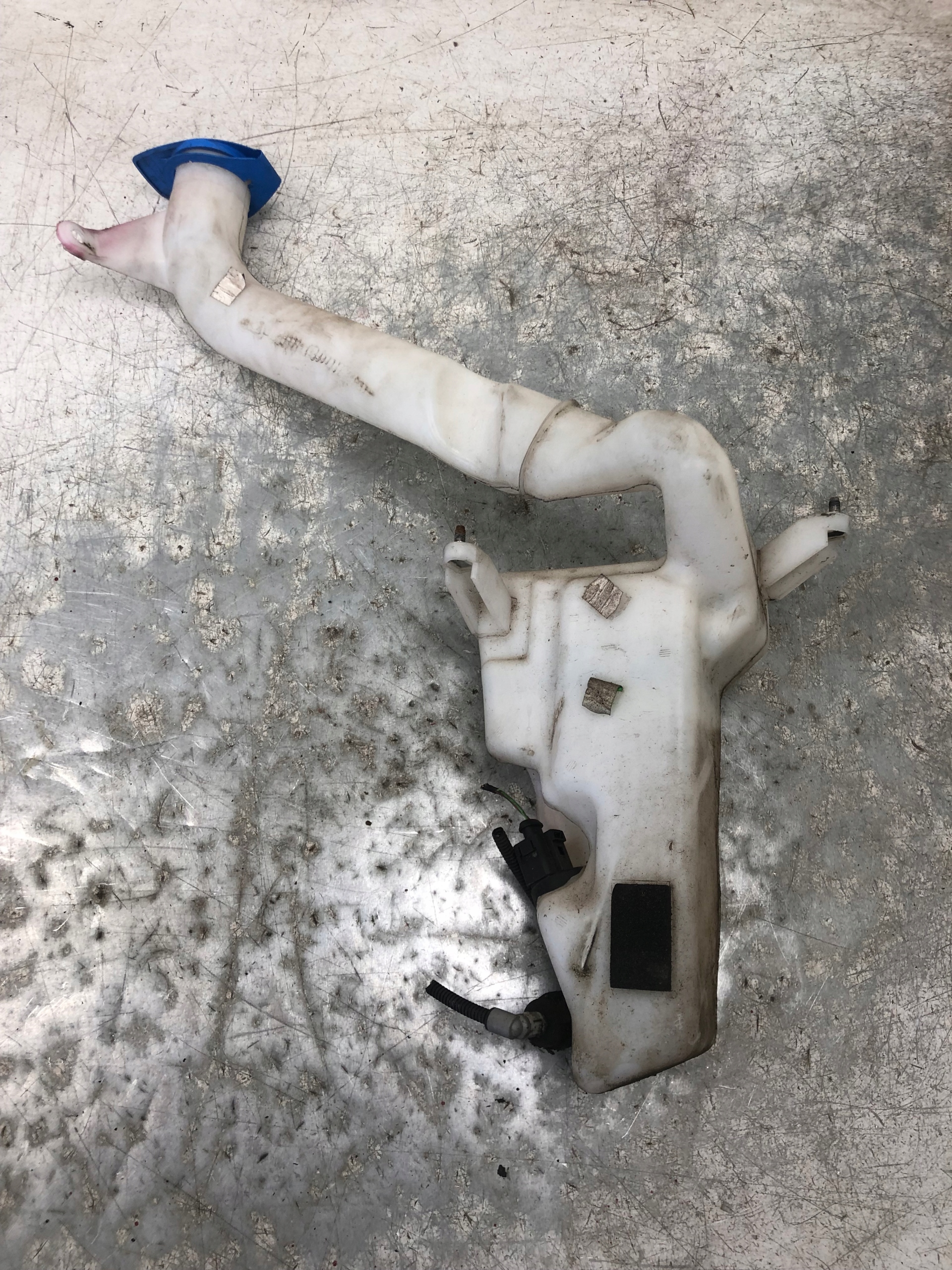 washer fluid tank SKODA FABIA II 6Q0955453