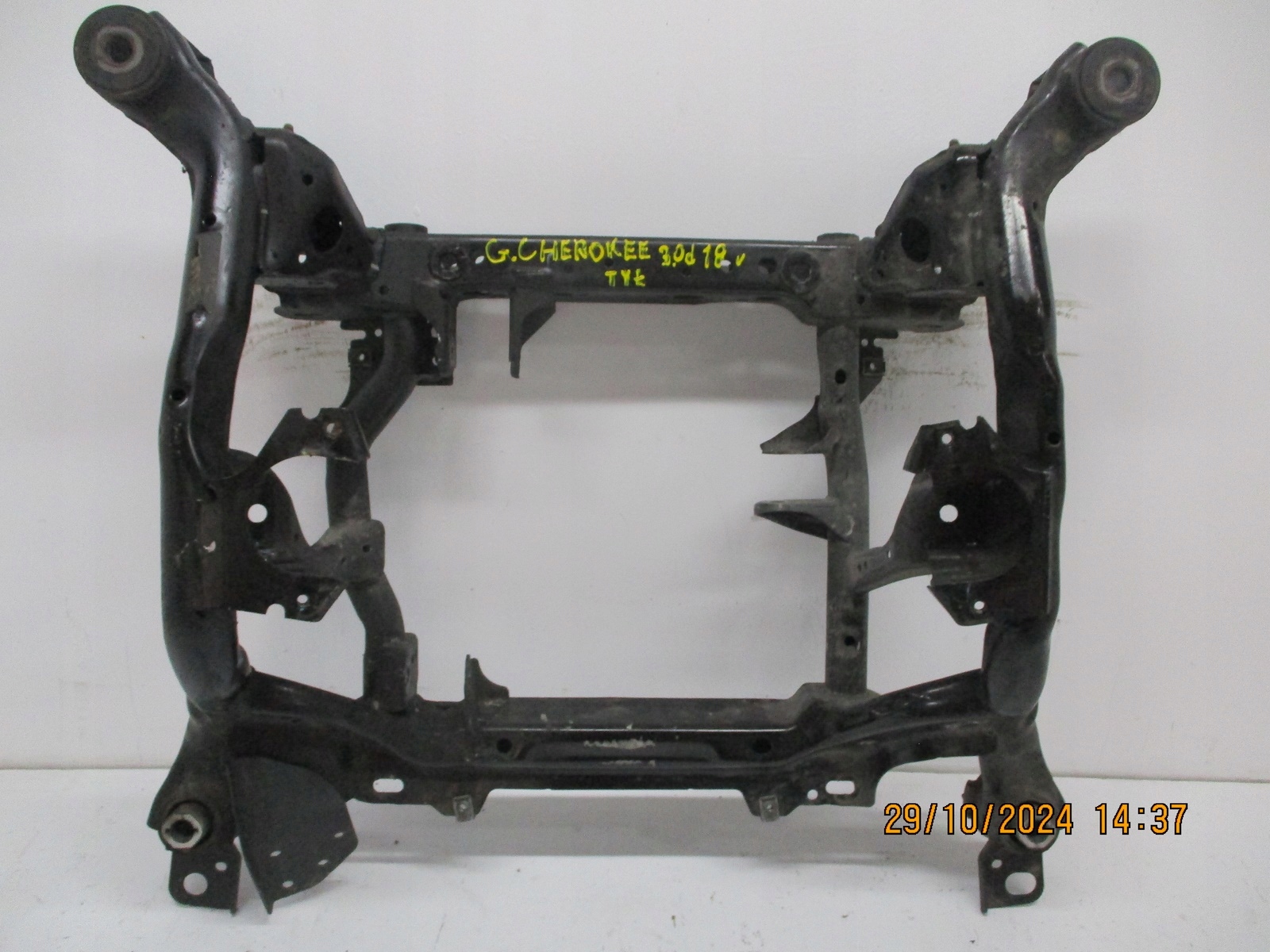 axle beam subframe axle beam JEEP GRAND CHEROKEE 3,0D 18R front front