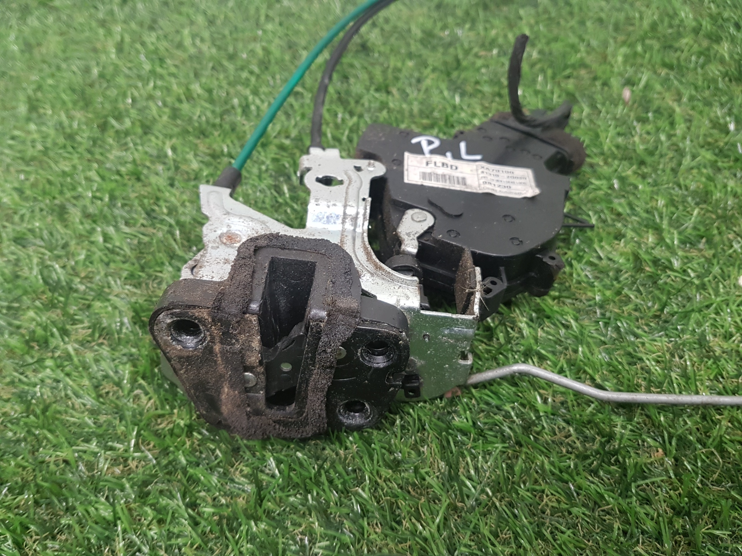 lock door left front KIA MAGNETIS II 81310-2G020