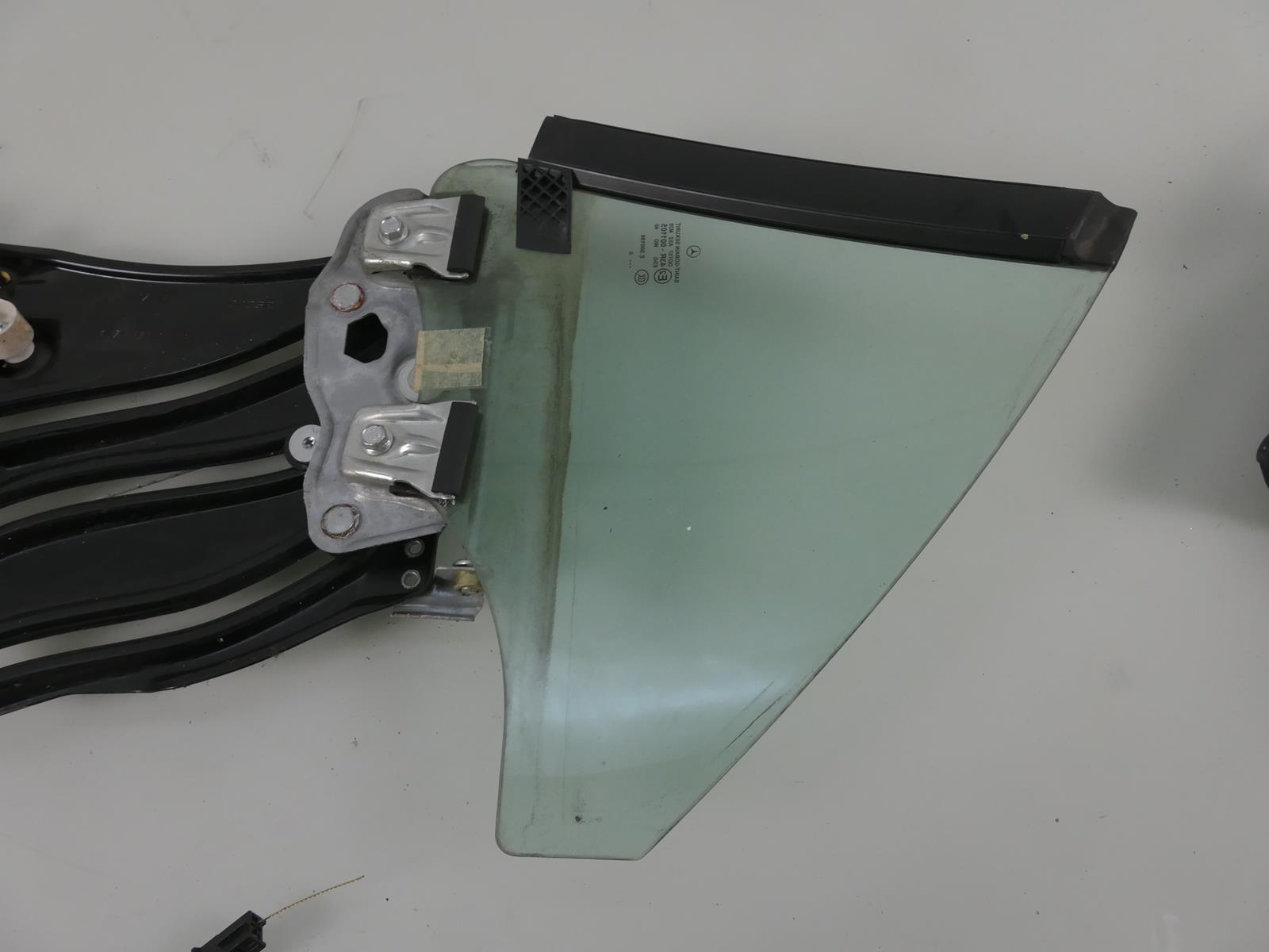 MERCEDES SLK R171 window regulator right rear part window