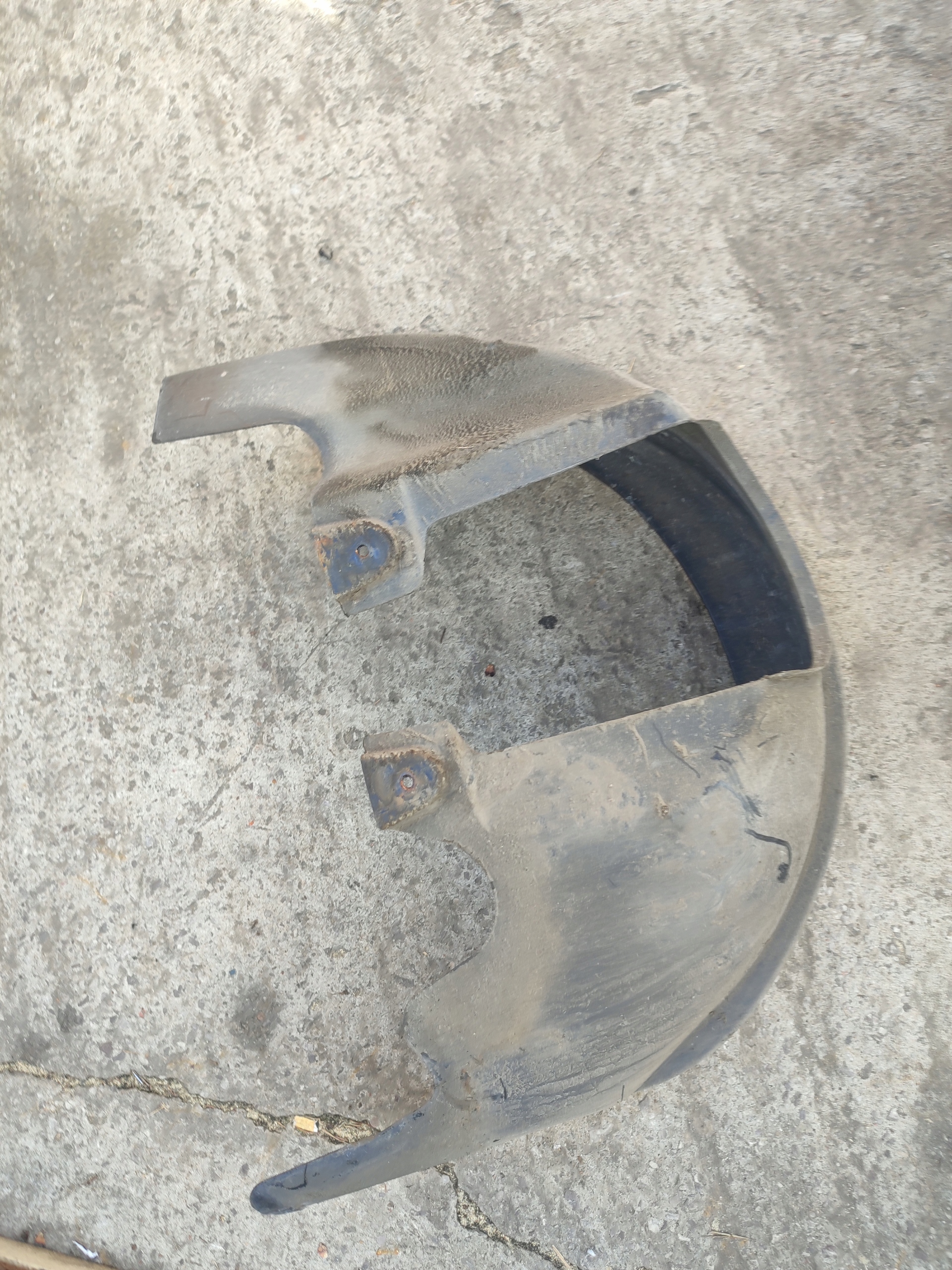 mudguard left rear part left rear. VOLVO V50