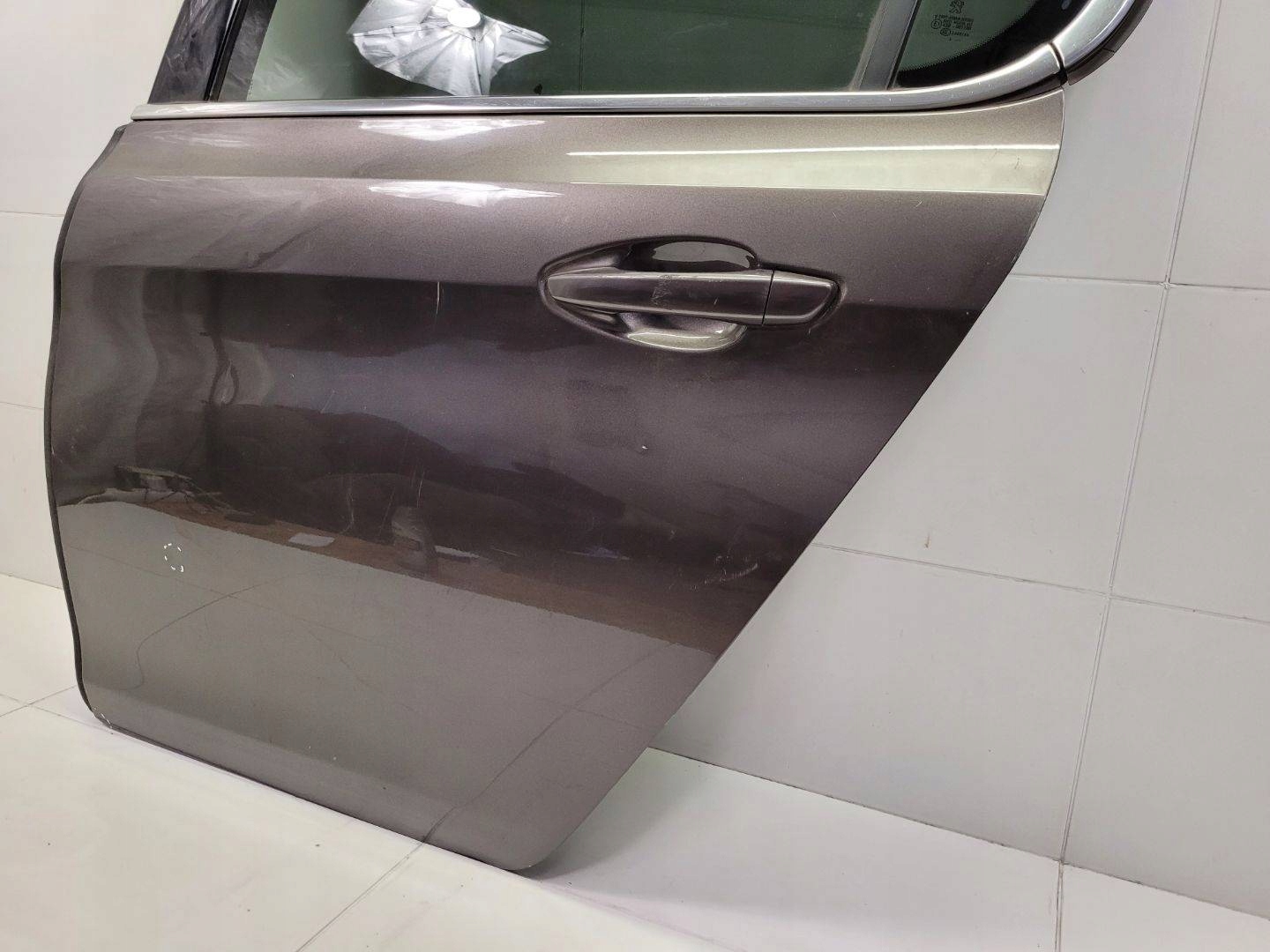 door rear part left side Peugeot 308 2 2016