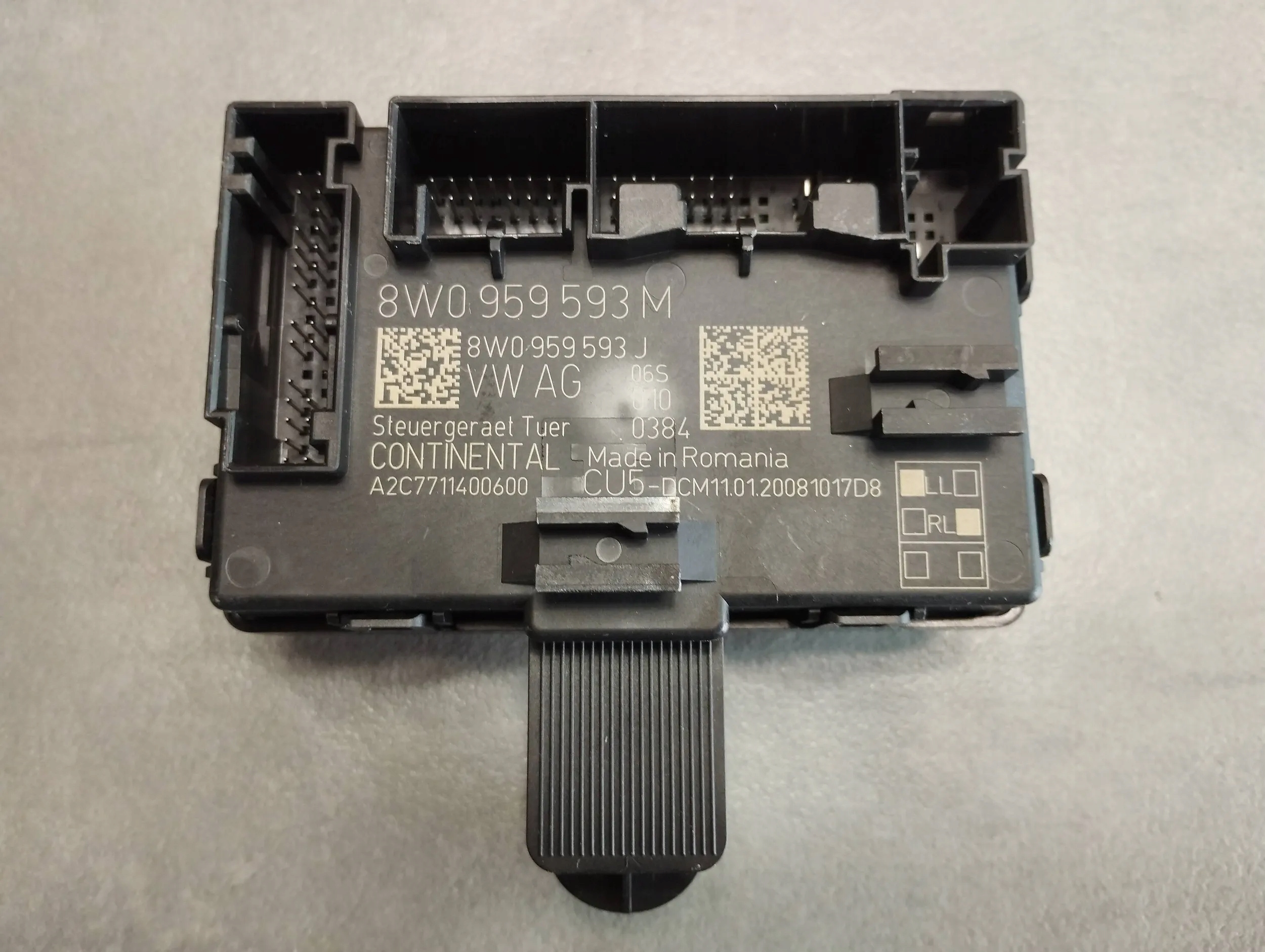 Audi A4 S4 B9 8W module door 8W0959593M
