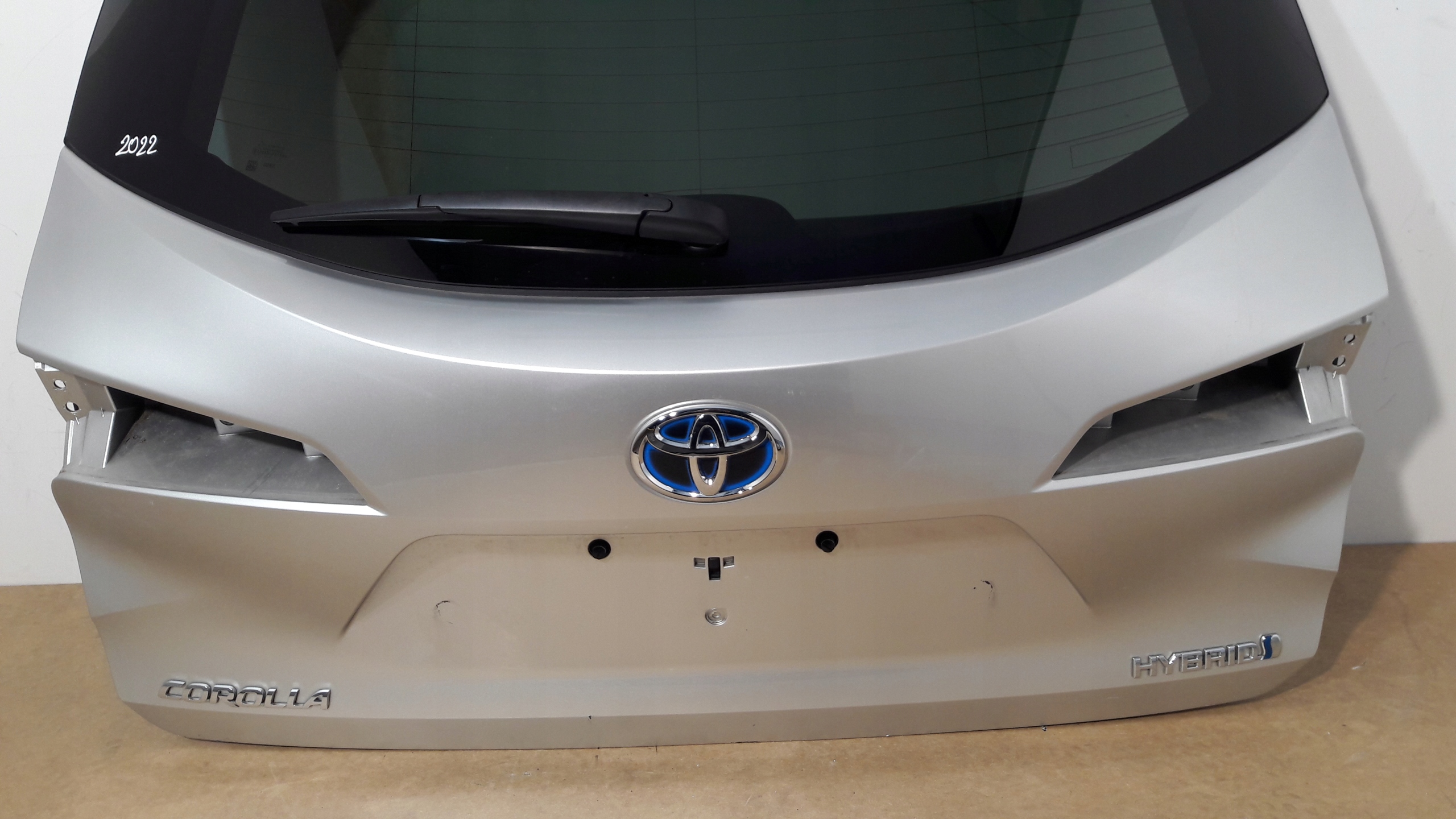 rear trunk door TOYOTA COROLLA E21 KOMBI electrical (H127) E210 ELEKTRYK