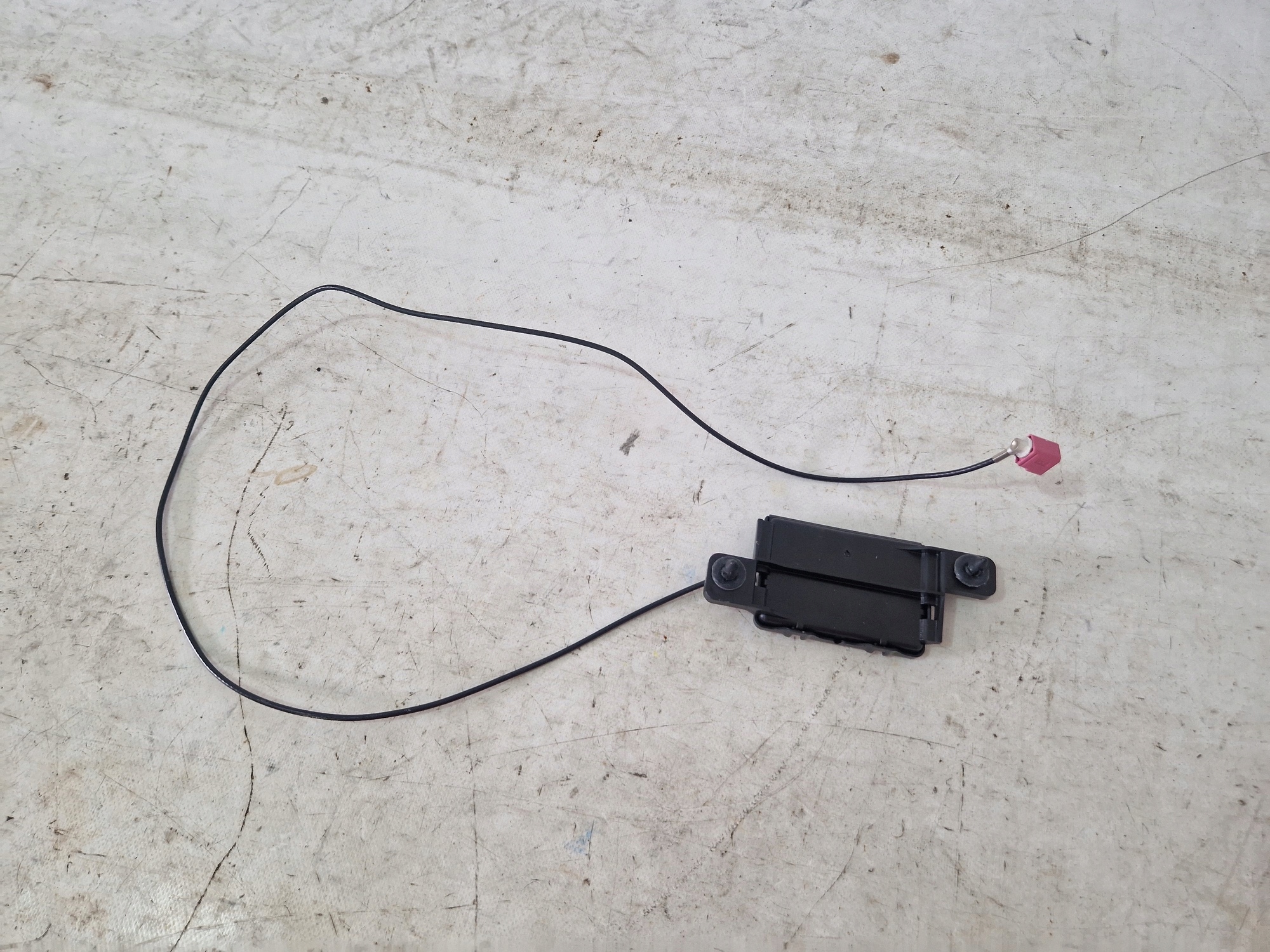 DODGE DURANGO 2021- ANTENA KEYLESS 68185768AD