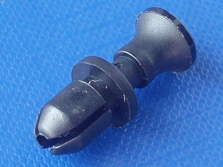 10x HONDA SUZUKI SPINKA KOŁEK 6x9 OSŁON OWIEWEK Jakość części (zgodnie z GVO) Z - zamiennik