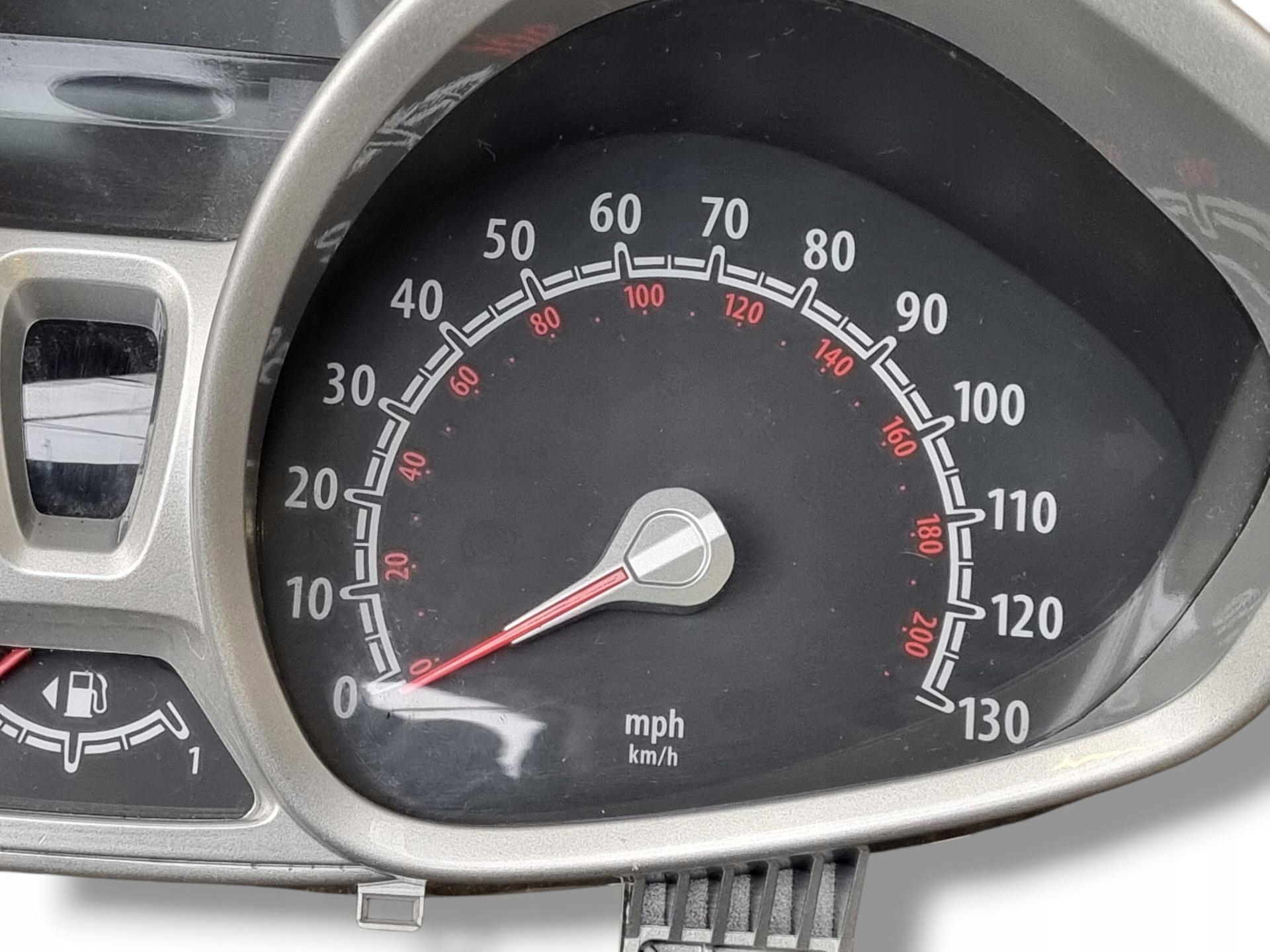 running board startowy Ford Fiesta 6 2009 8V21-12A650-KE