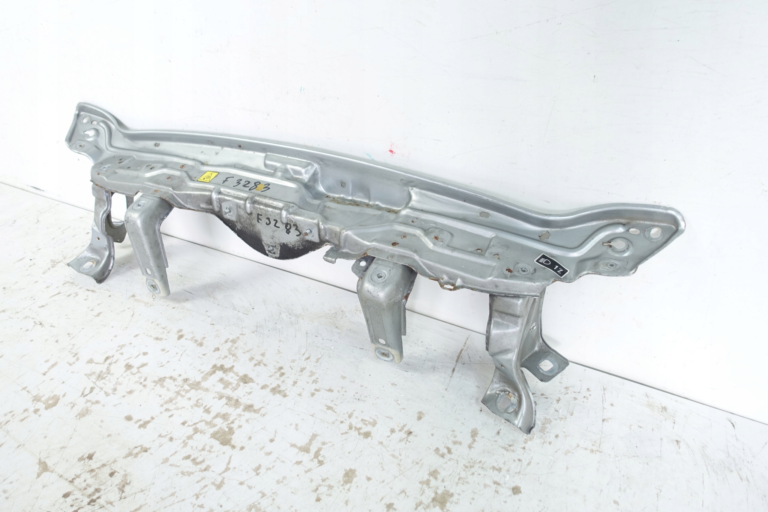 ALFA ROMEO 147 2000- pillar sider upper OKULAR of a bumper front N8933