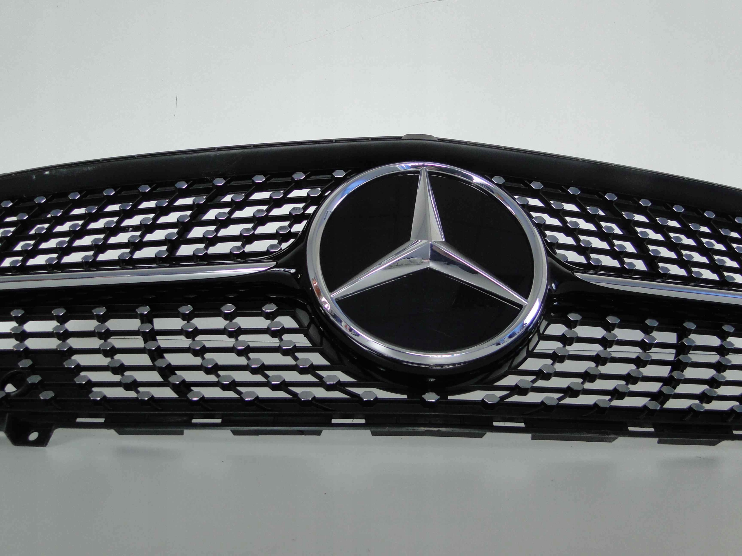 MERCEDES CLA 118 GRILL ATRAPA DIAMENT BEZ KAMERY Producent części Mercedes-Benz OE