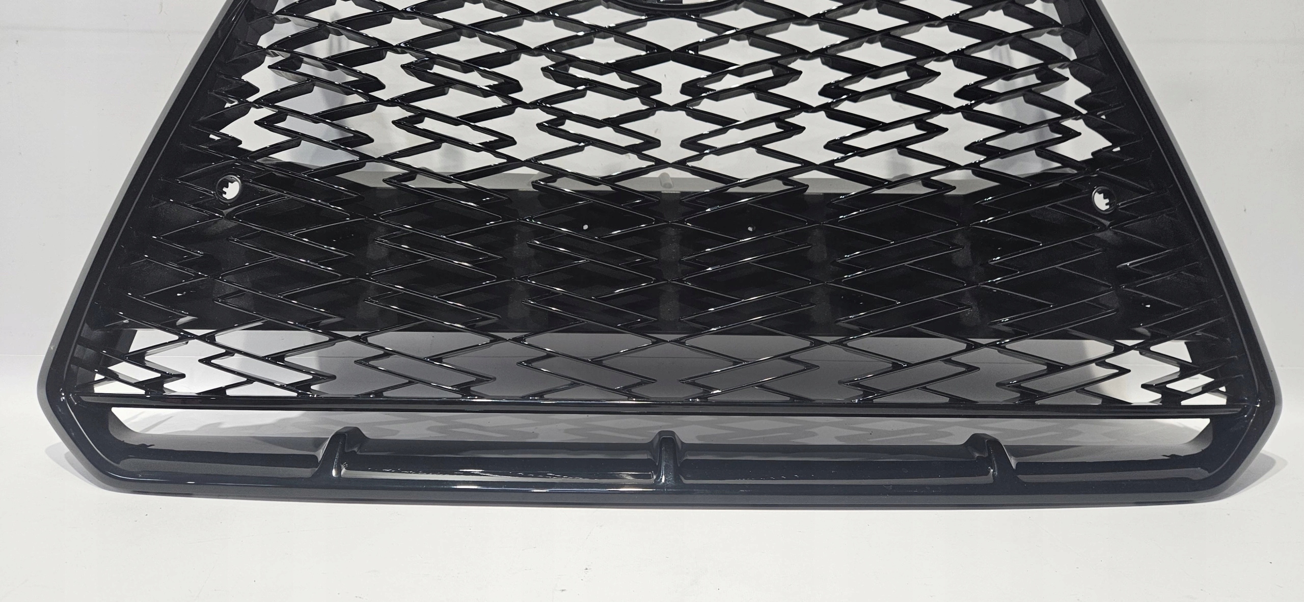 ATRAPA GRILL ZDERZAKA LEXUS NX II F-SPORT 21- Typ samochodu Samochody osobowe