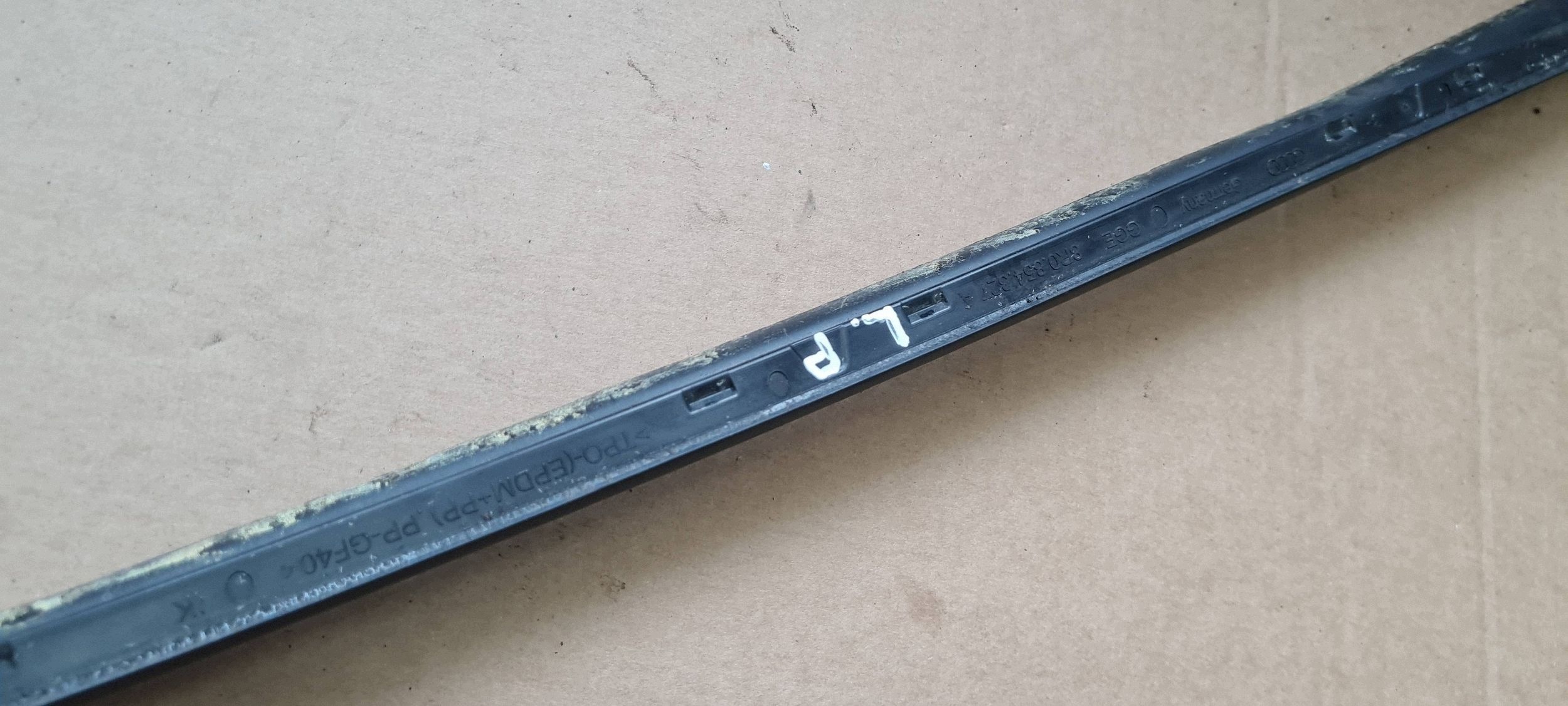 Q5 8R SQ5 moulding cover cap windows CZOLOWEJ left left front 8R0854327A