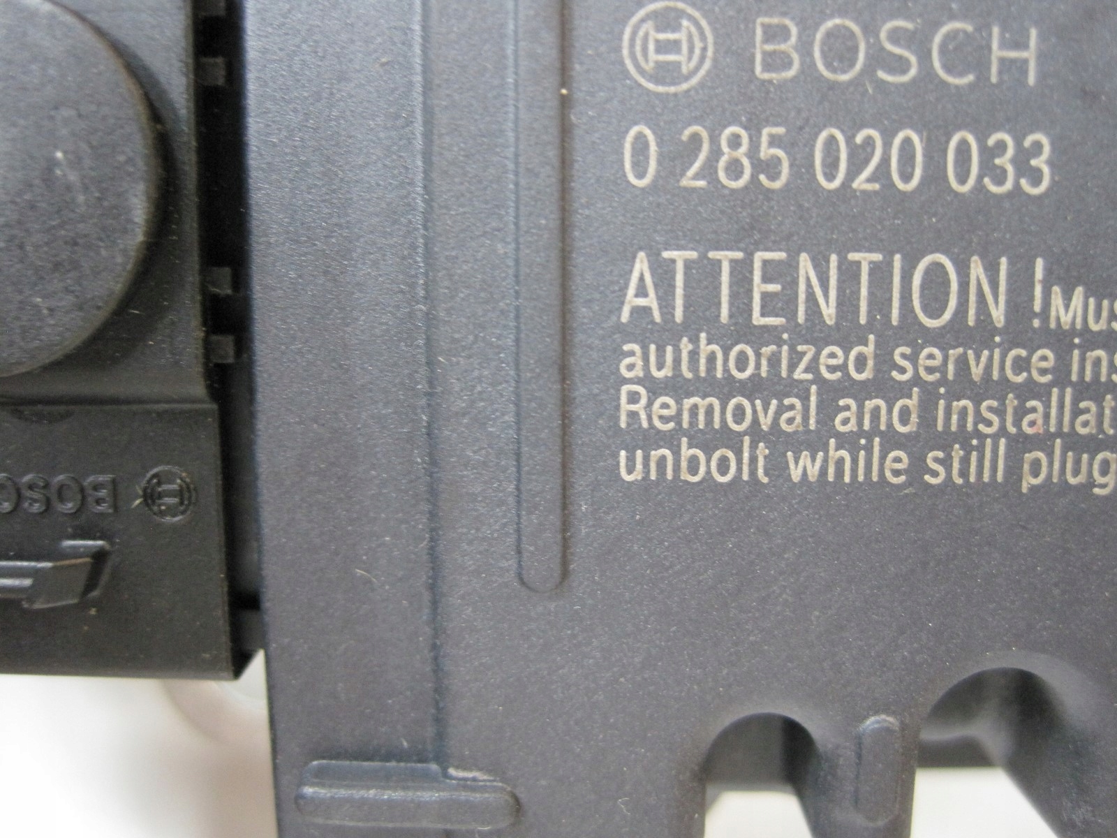 Moduł sensor airbag Range Rover Velar Jaguar F-Pace L8A2-14D374-CE Producent Jaguar OE