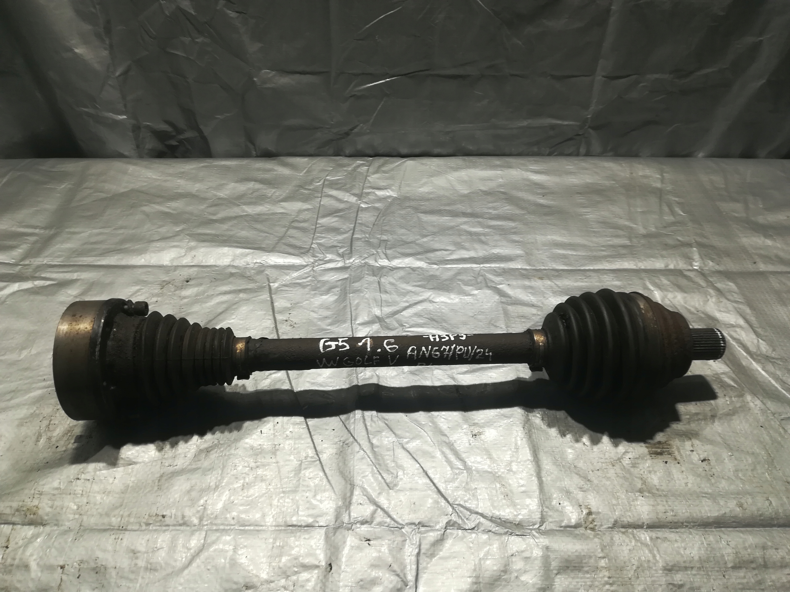 VOLKSWAGEN GOLF V 5 1.6FSI semi-axis left short.