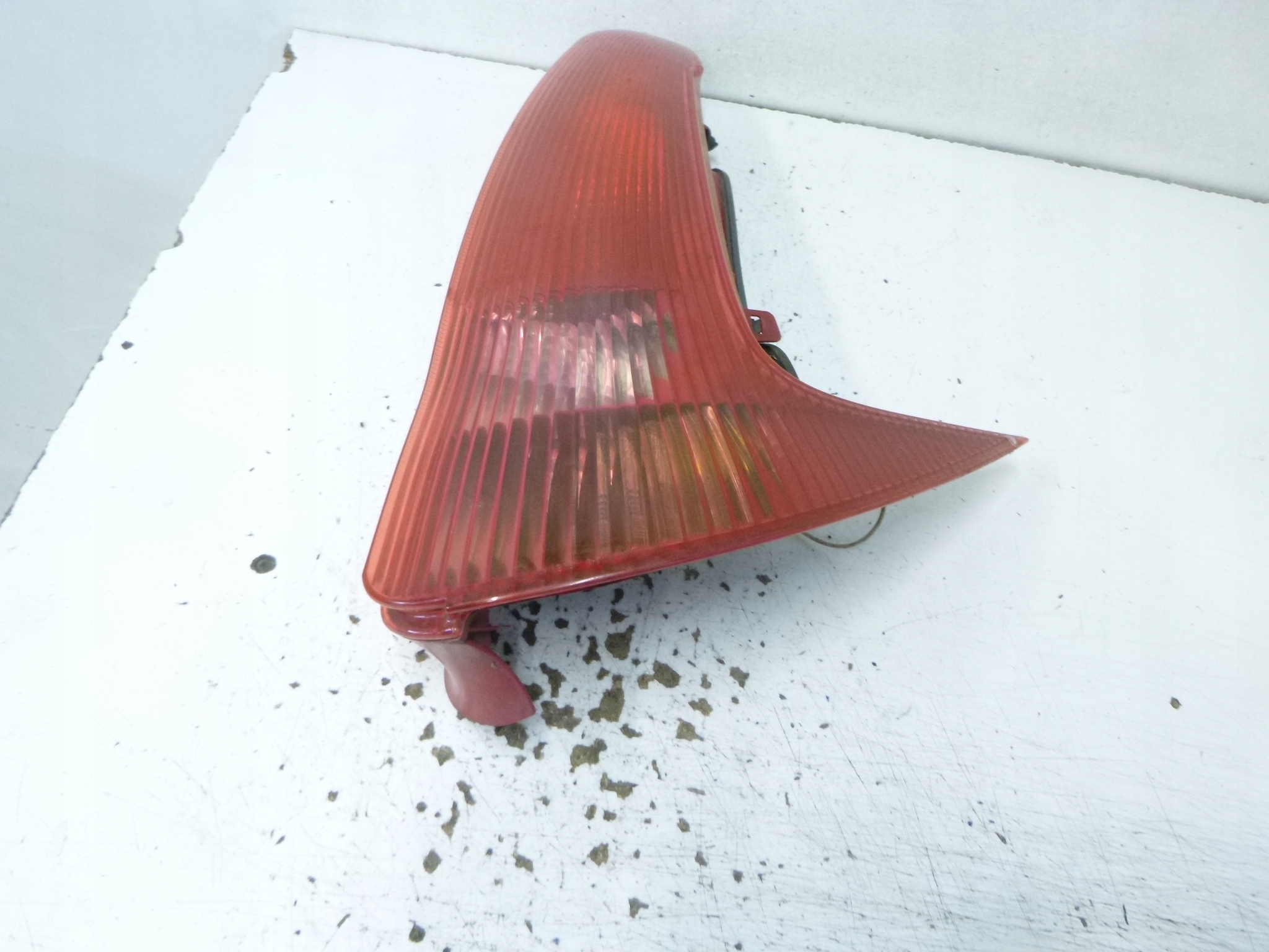light rear right Peugeot 206 SW 2002r. Valeo