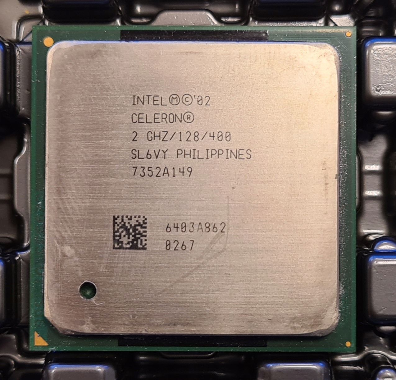 Intel Celeron 2,0 2,0/128/400 SL6VY Maksymalny pobór mocy 53 W