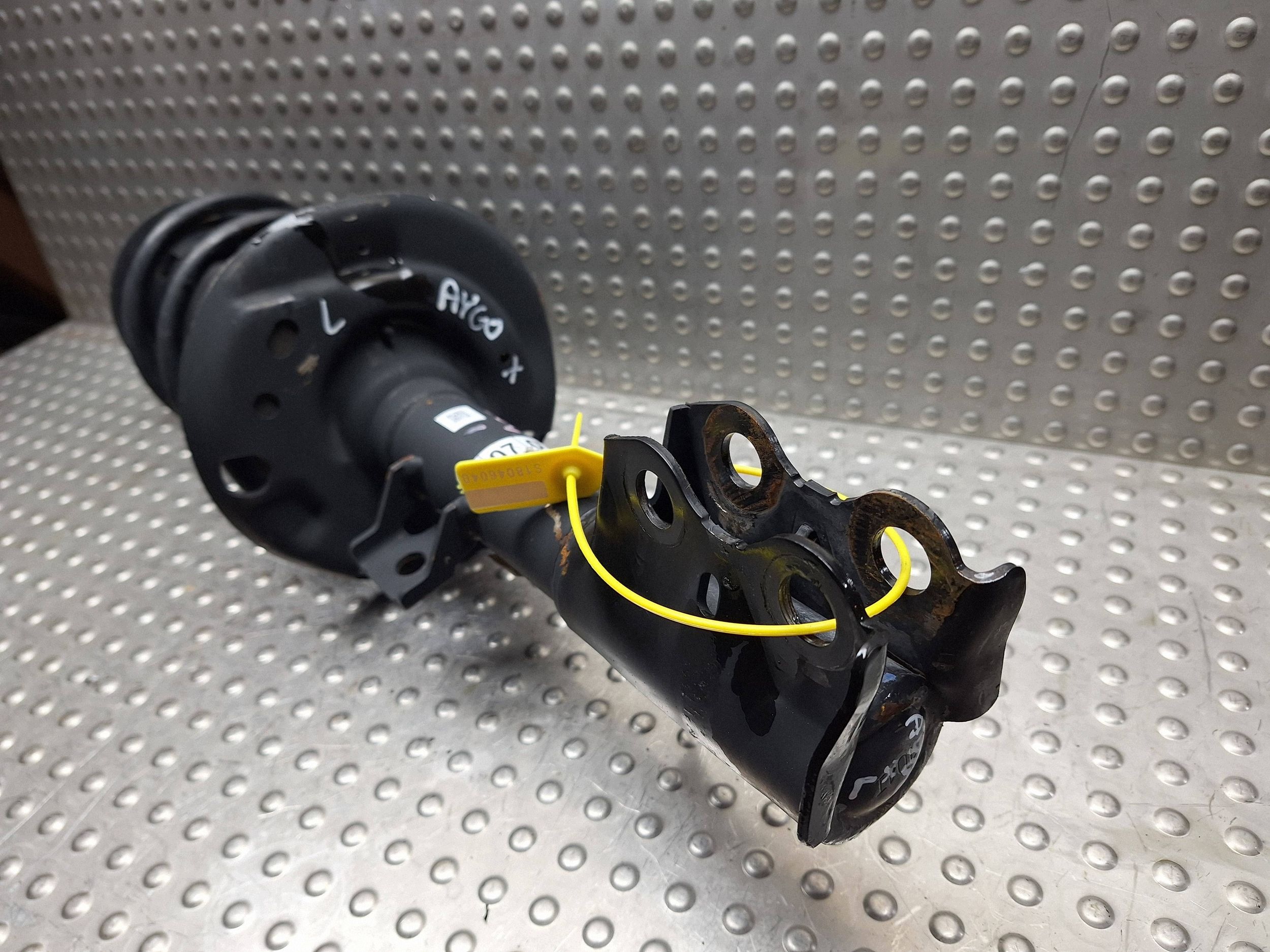 shock absorber left front TOYOTA AYGO X 22-26 48520-0H090