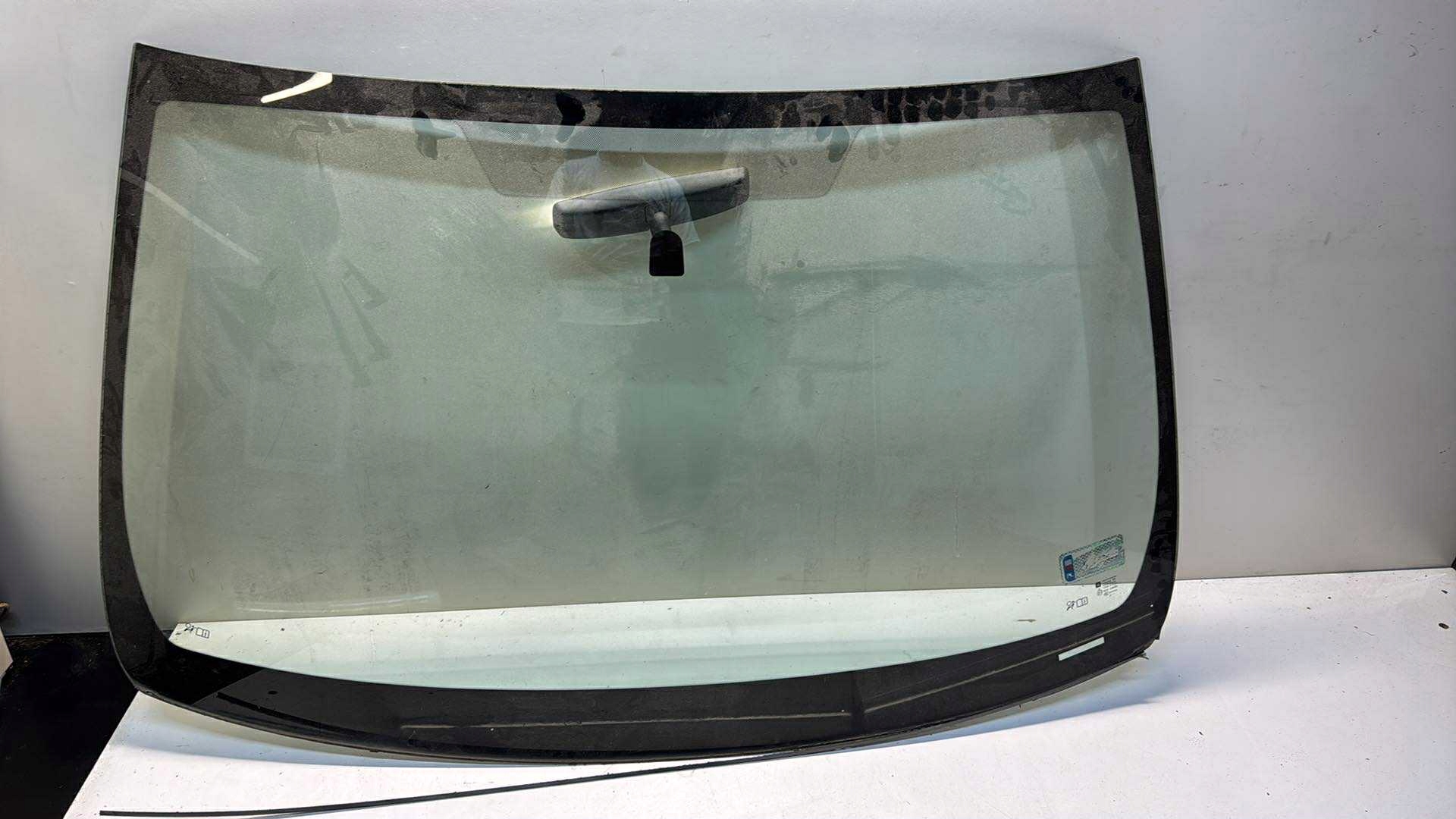 window iron OPEL INSIGNIA front front vauxhall