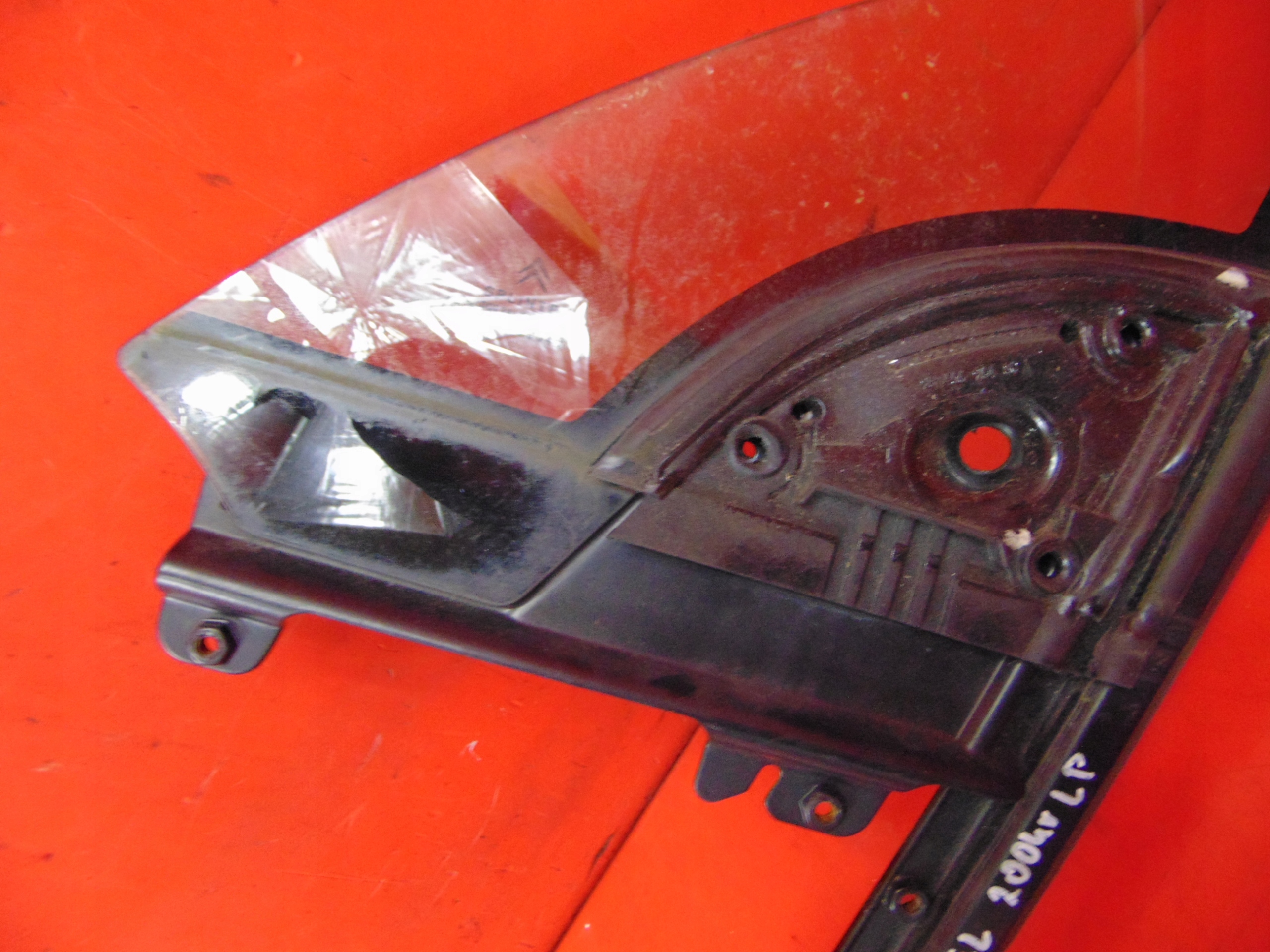 CITROEN C3 PLURIEL window door left front MALA 04R LUFCIK TROJKAT