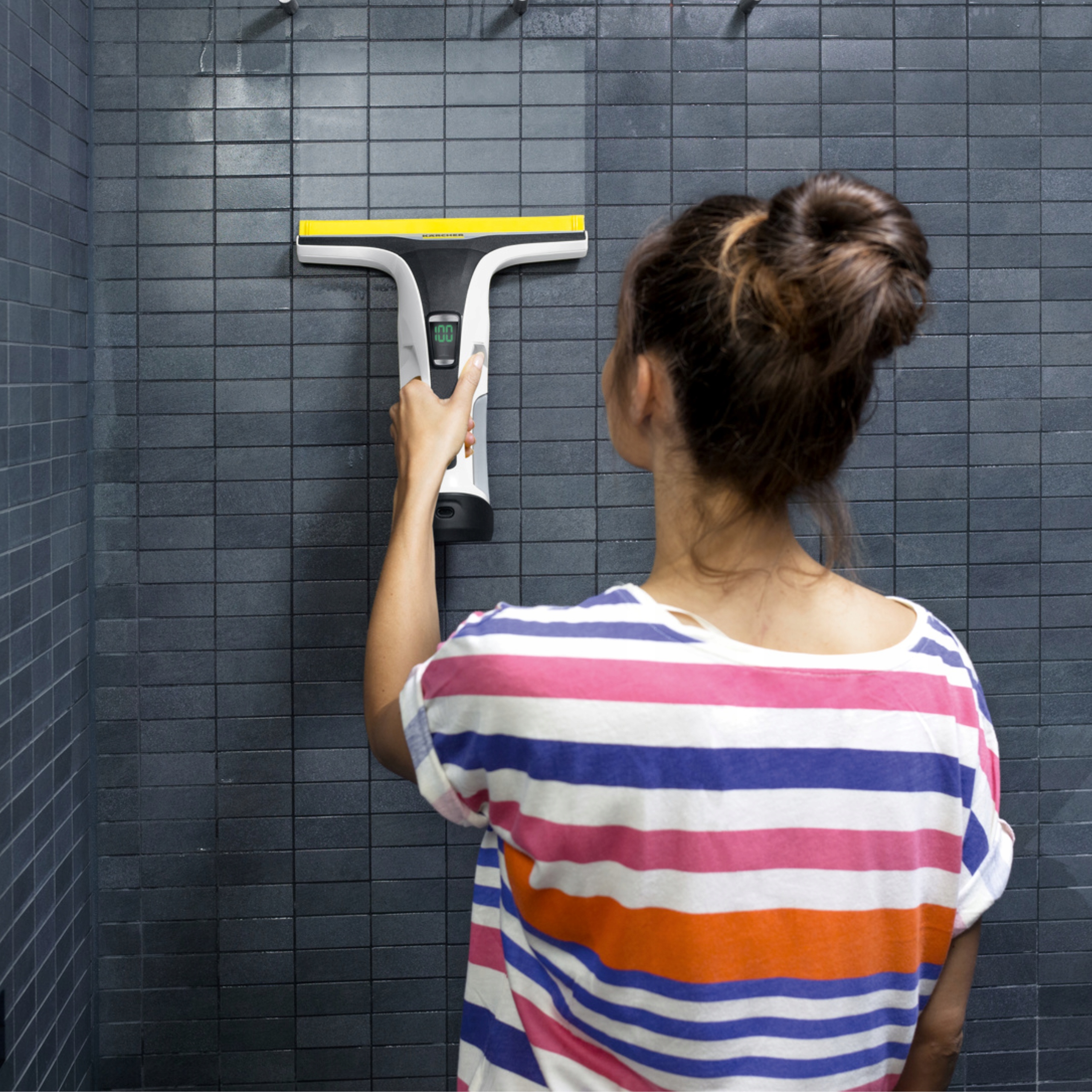 MYJKA DO OKIEN Z LANCĄ TELESKOPOWĄ KARCHER WV 6 PLUS + 2 ZAPASOWE PADY Model MYJKA DO OKIEN WV 6 PLUS