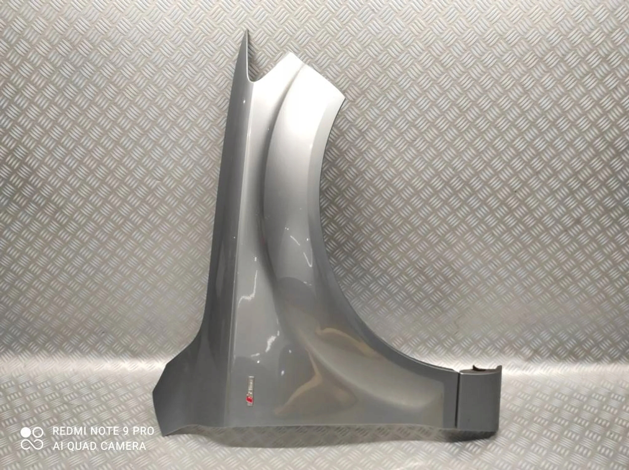 TWS8713 - Крыло переднее правое AUDI Q7 4L S-LINE