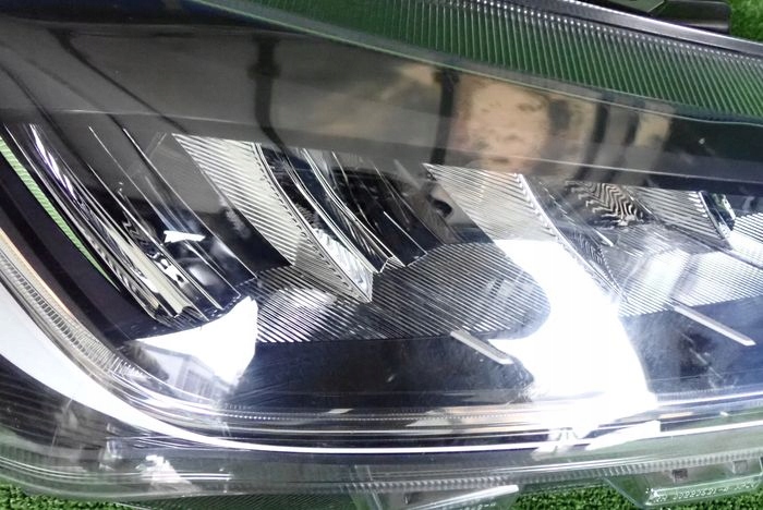 FORD FOCUS MK4 IV LIFT FULL LED 21- reflektor right light right