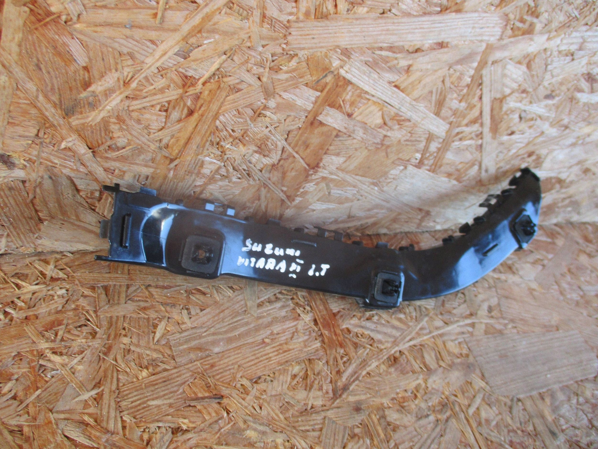 Supporto sinistra Paraurti posteriore SUZUKI VITARA III