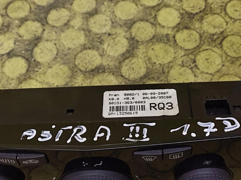 OPEL ASTRA H PANEL klími klimatizaci 13250615