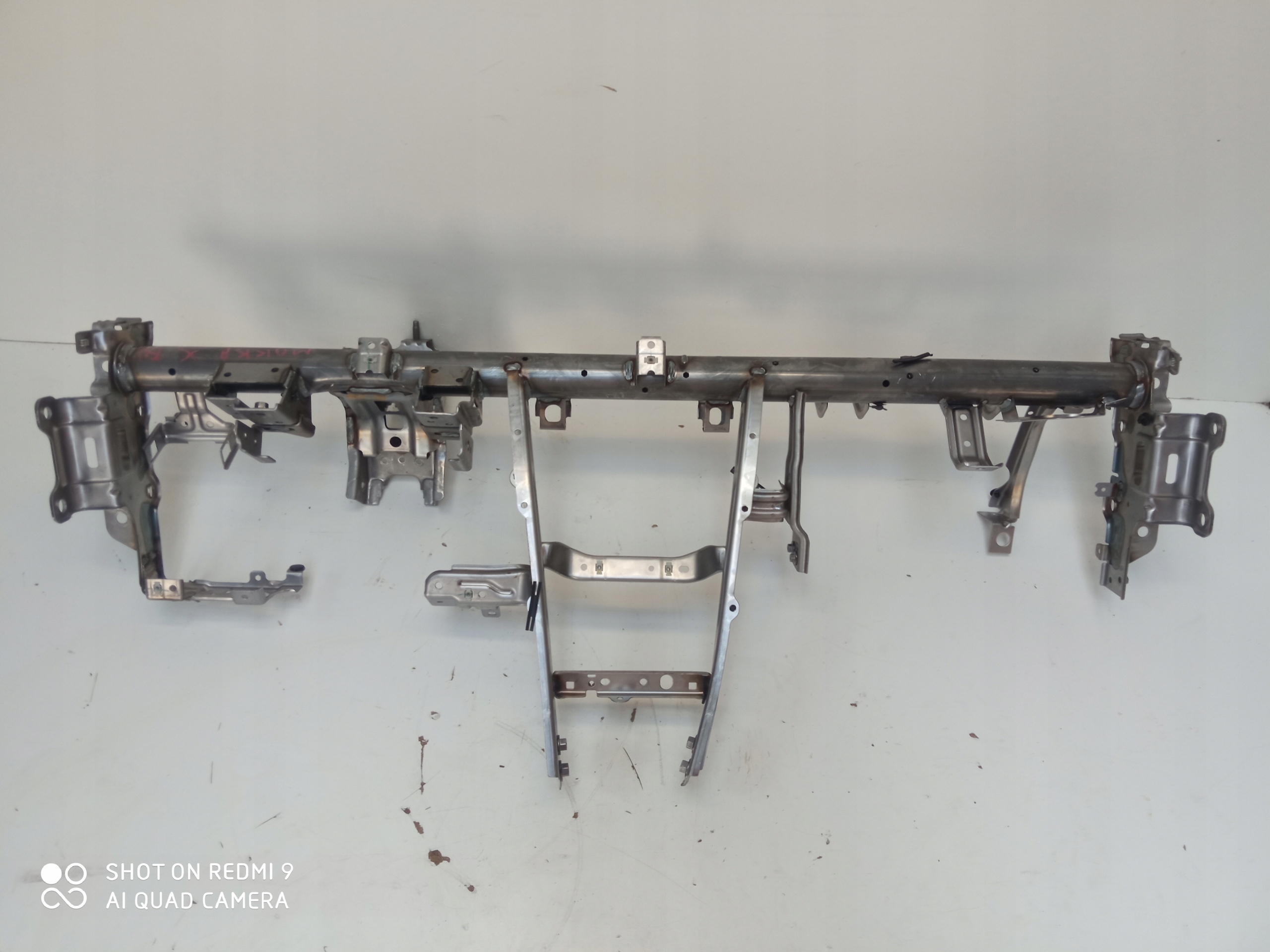 OPEL MOKKA X sider support pipe below KONSOLE EUROPA